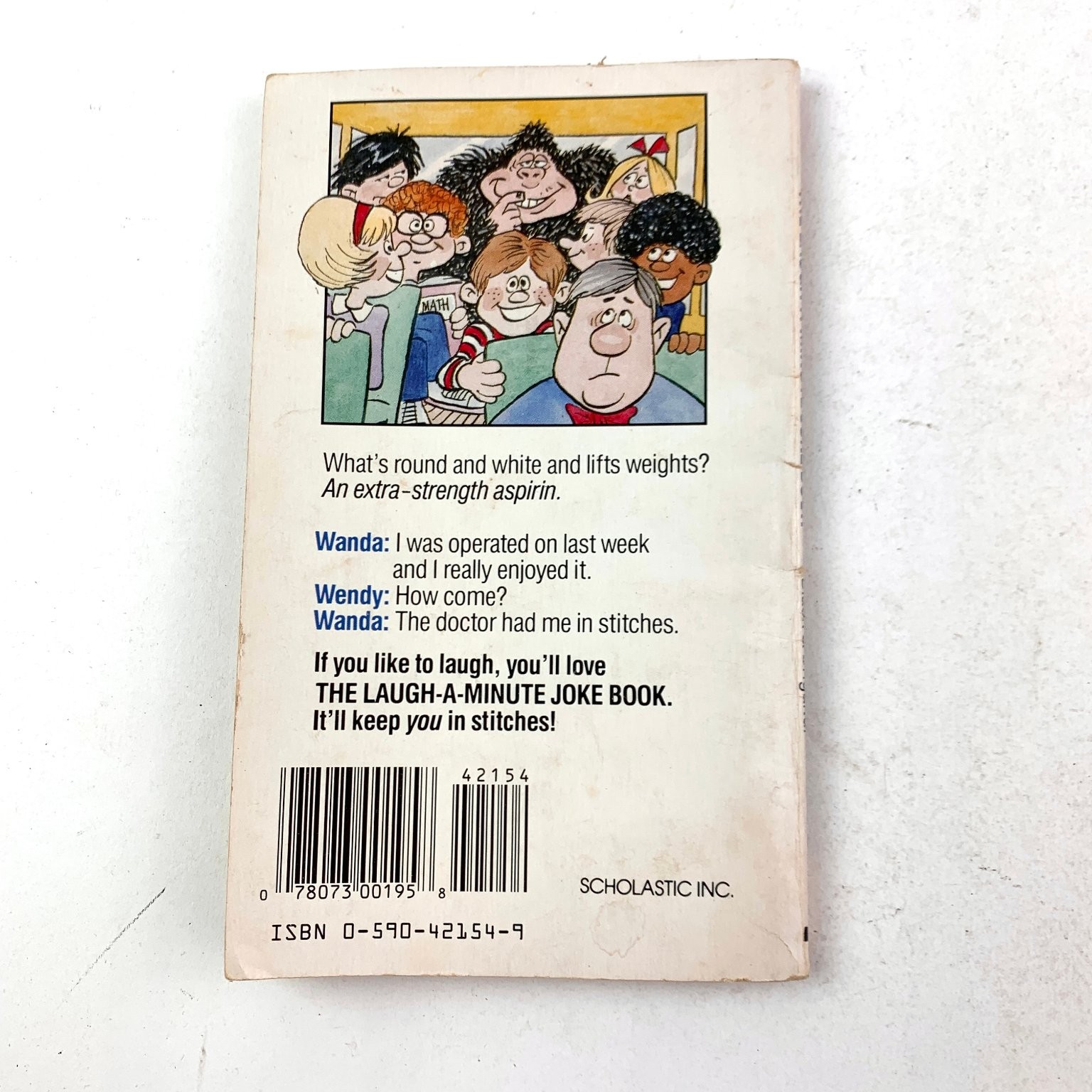 The Laugh-A-Minute Joke Book Sonia Black 1989 1st Printing Kids Humor Scholastic