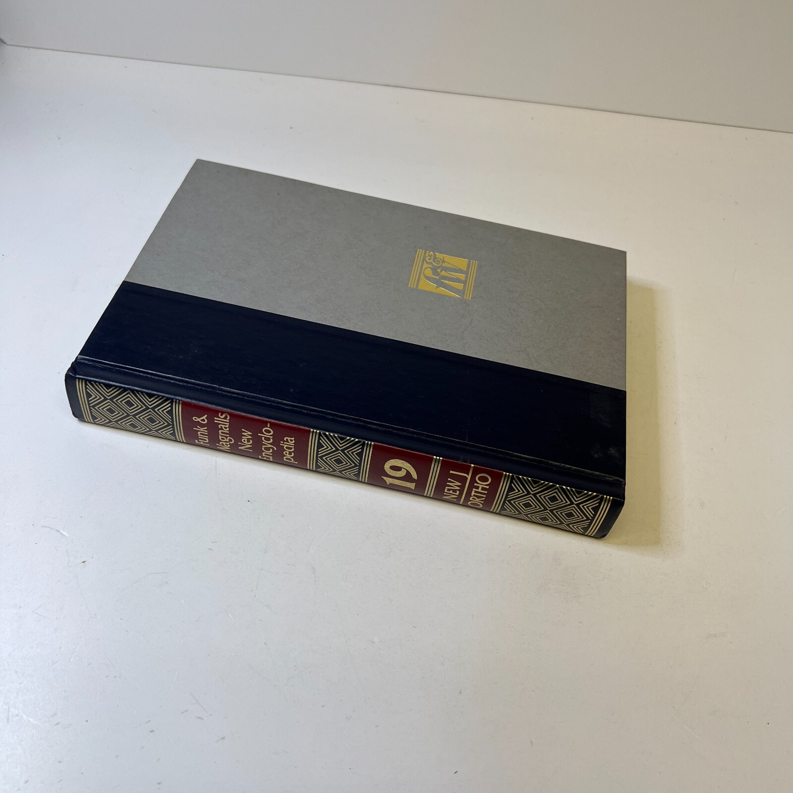 Funk and Wagnalls New Encyclopaedia, Vol. 19, by Leon L. Bram Hardcover