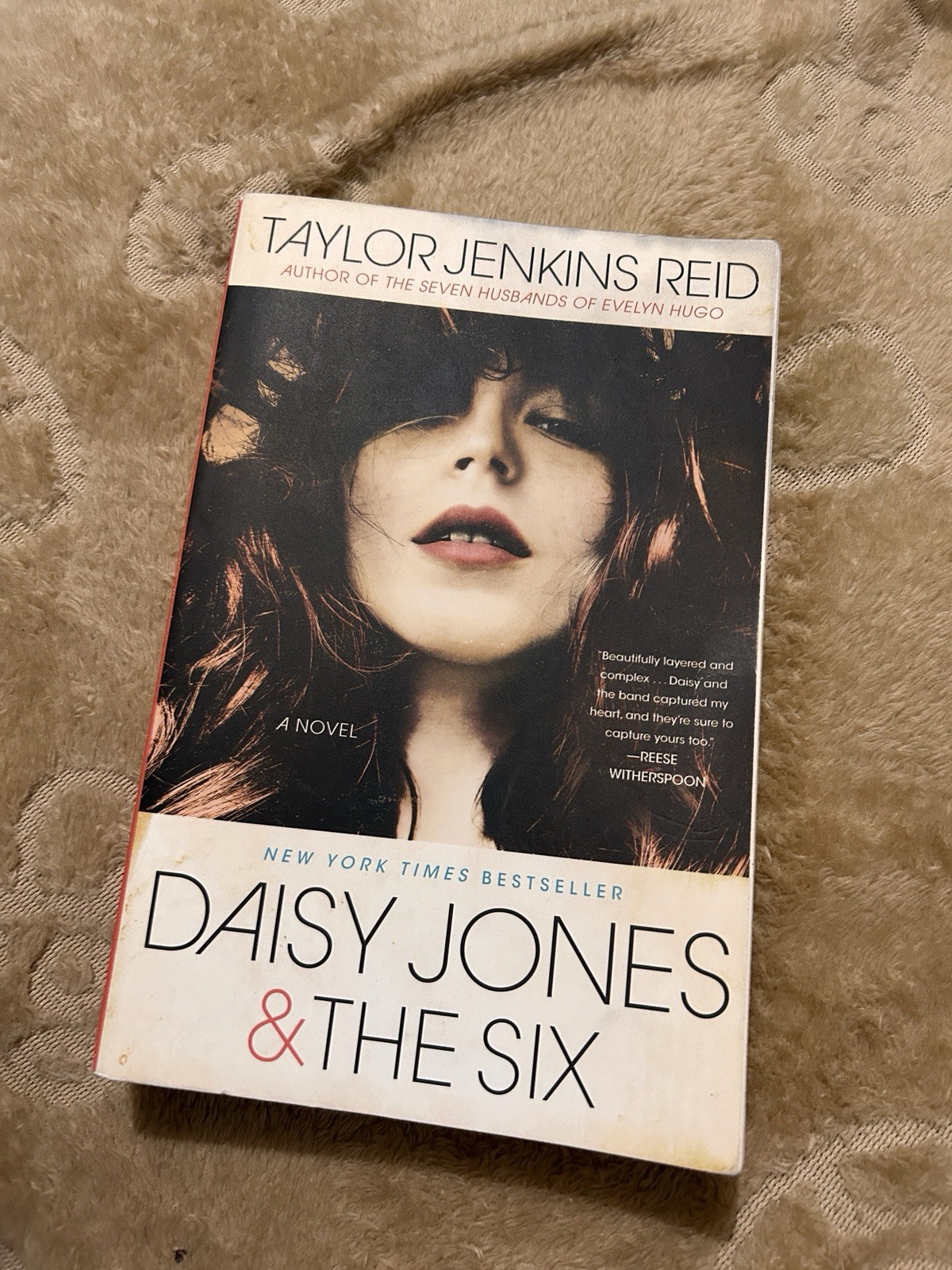 Daisy Jones and the Six: Reese’s Book Club : A Novel by Taylor Jenkins Reid