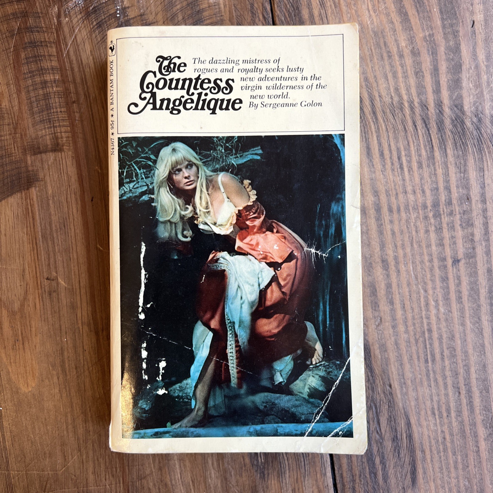 Countess Angelique Sergeanne Golon 1969 Bantam Paperback Historical Romance