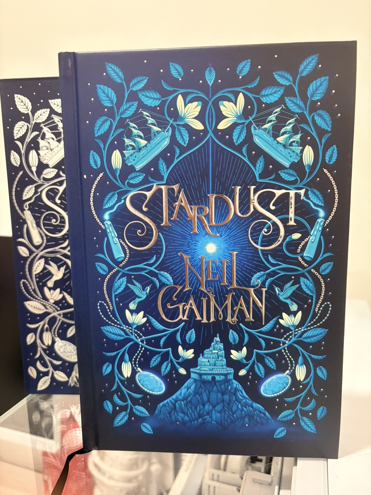 Stardust LITJOY Illustrated Special Edition by Neil Gaiman ~ Stenciled Edges