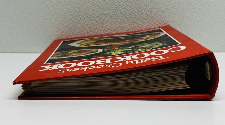 Betty Crocker’s COOKBOOK 5th Printing 1988 HC Ringbound Edition Golden Press