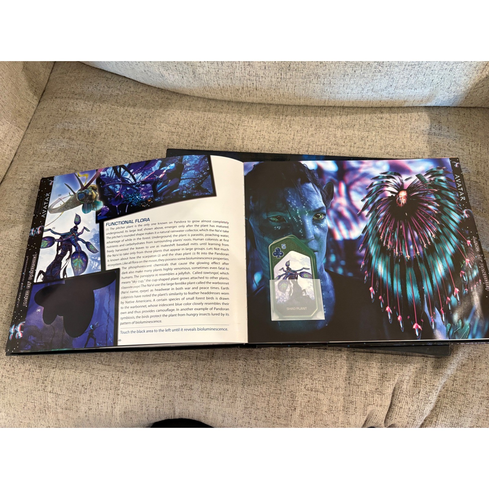 James Cameron’s Avatar Collector’s Vault Book 3D with Glasses Whitman Publishing