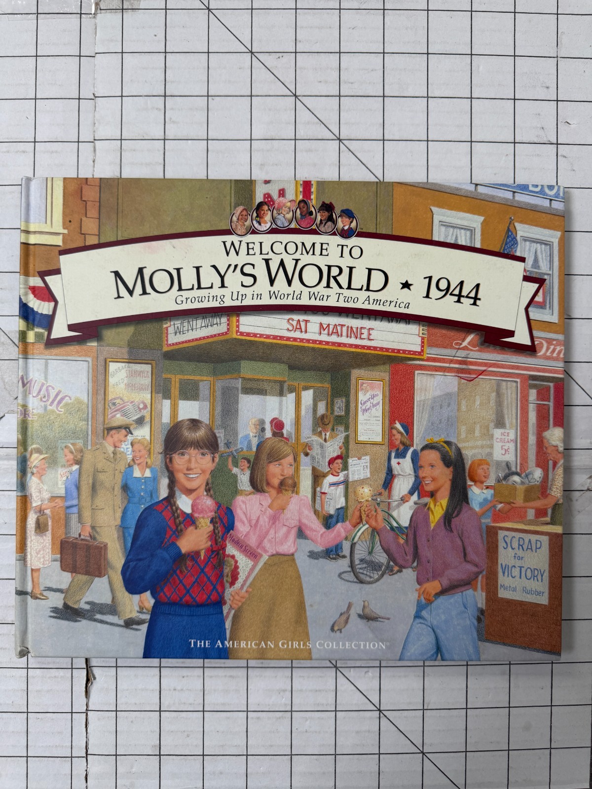 Welcome to Molly’s World, 1944 : Growing up in World War Two America 1999, HC