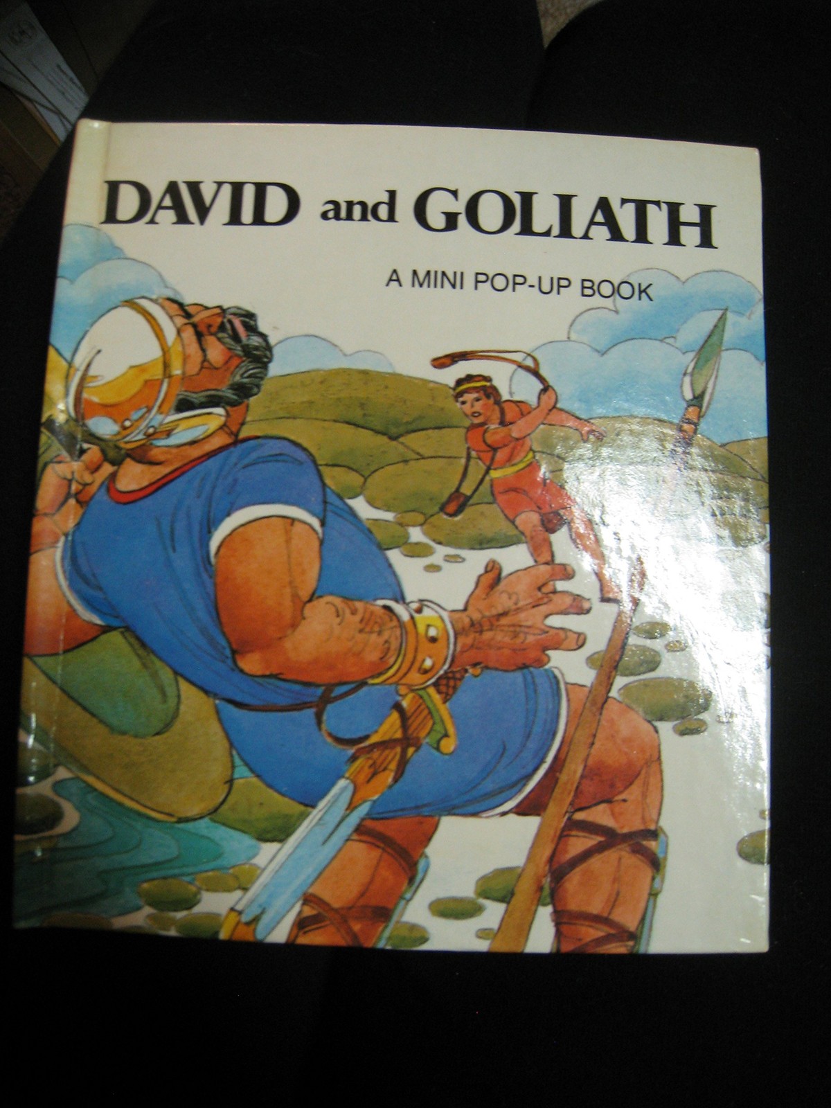 David and Goliath (A Collins Mini Pop-Up Book)