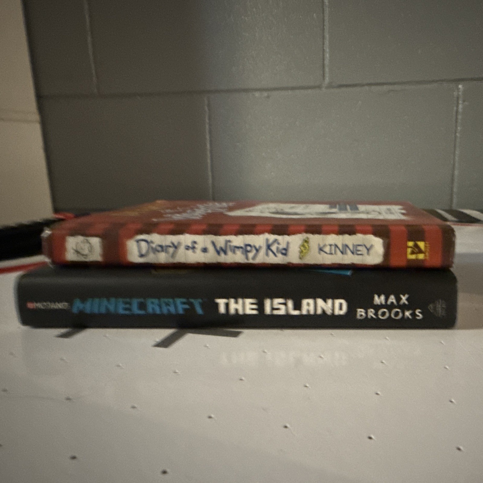Jeff Kinney Diary of a Wimpy Kid Hardcover Illustrated Novel (Ages 9-12)