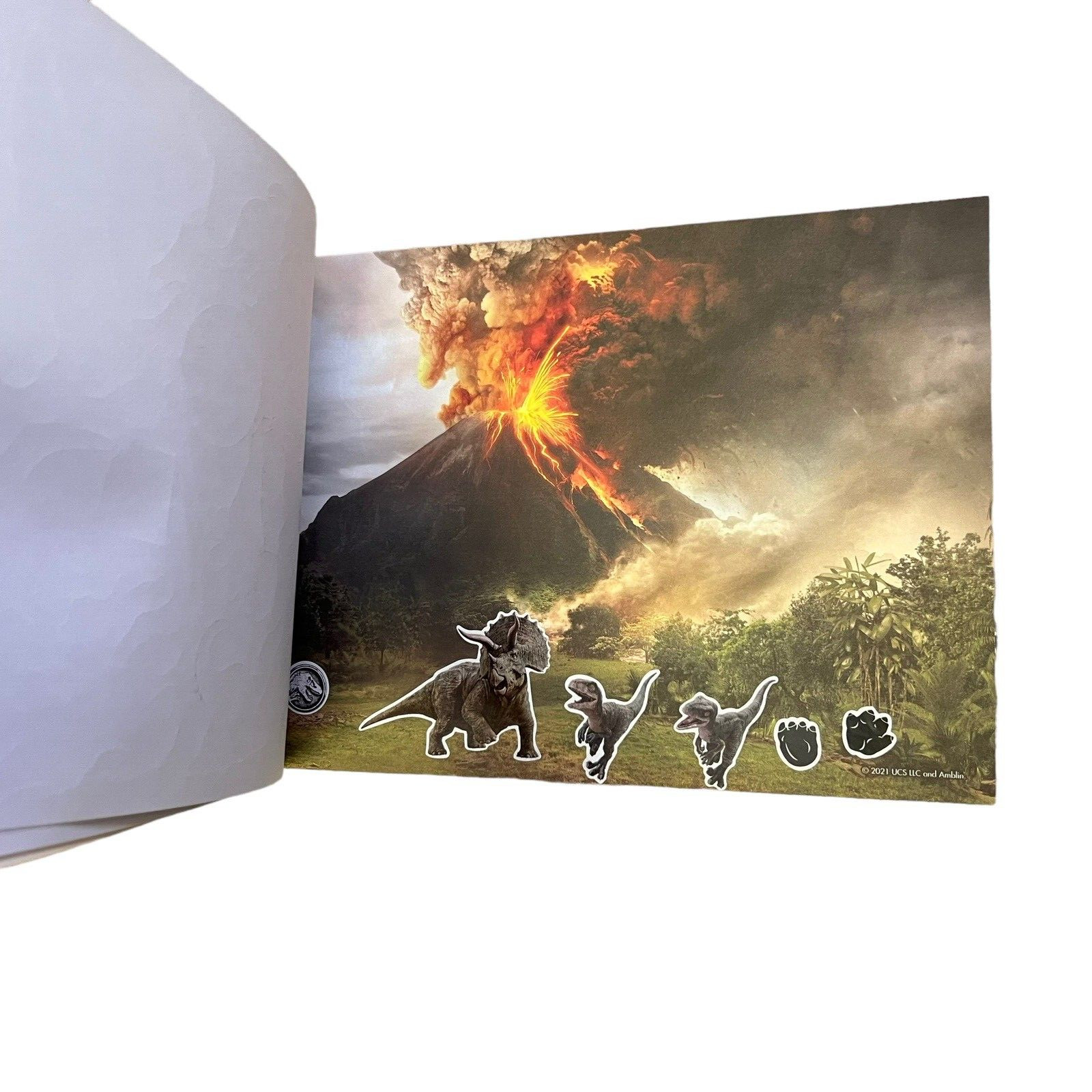 Jurassic World Create-a-Scene 2021 Activity Sticker Pad Read