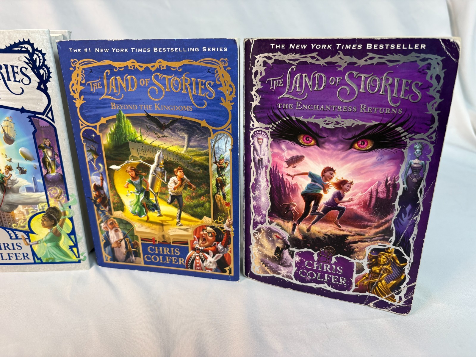 Mixed Lot Of 5 Land Of Stories Chris Colfer Soft & Hardcover Books 2 3 4 5 6