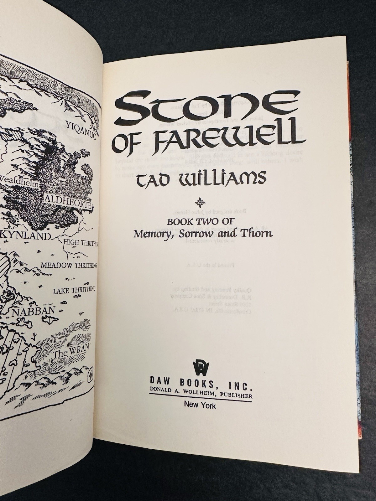 Stone of Farewell by Tad Williams BCE Book 2 Memory, Sorrow & Thorn 1990