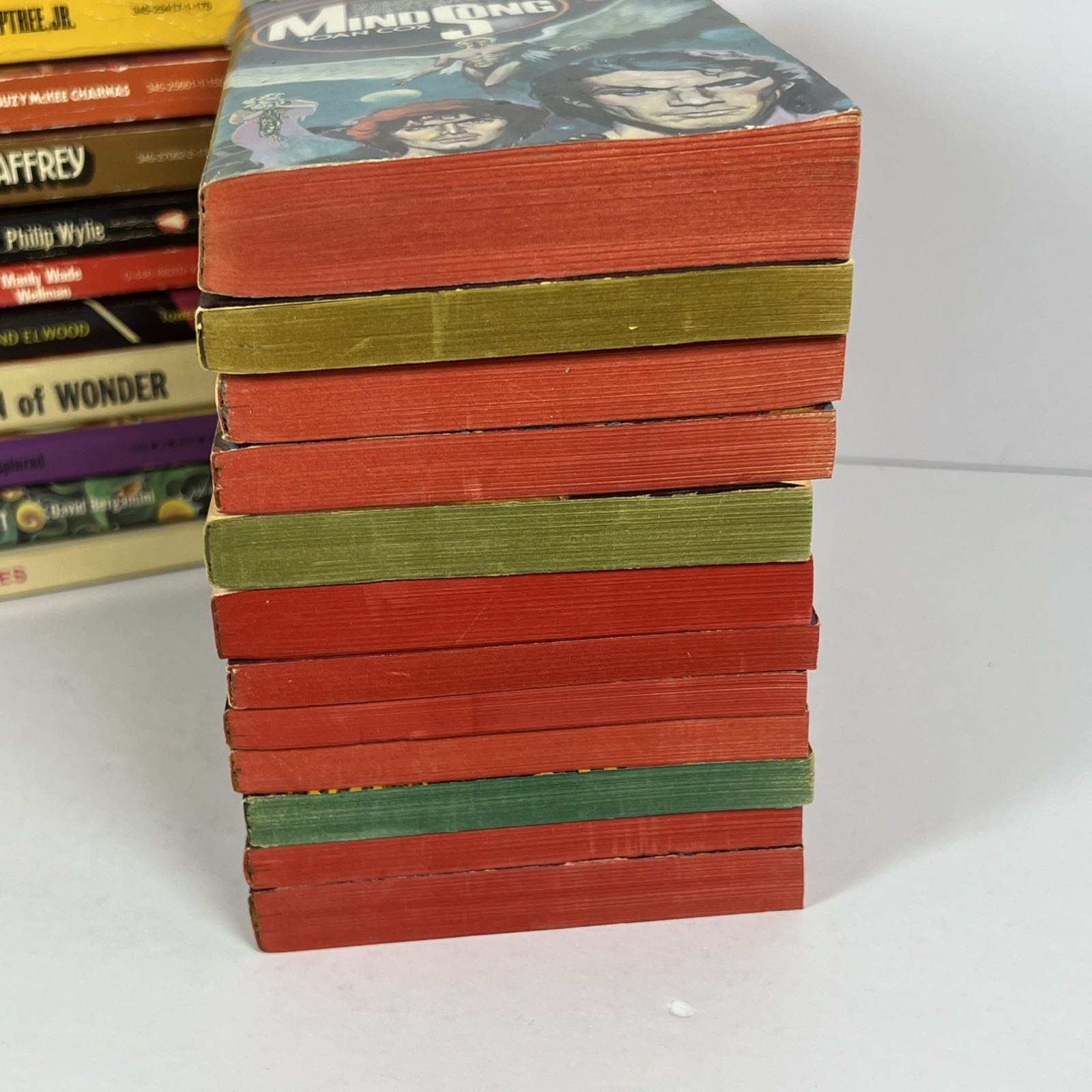 LOT of 22 Vintage 1960-70’s Science Fiction Novels Paperback Books Avon Del Rey