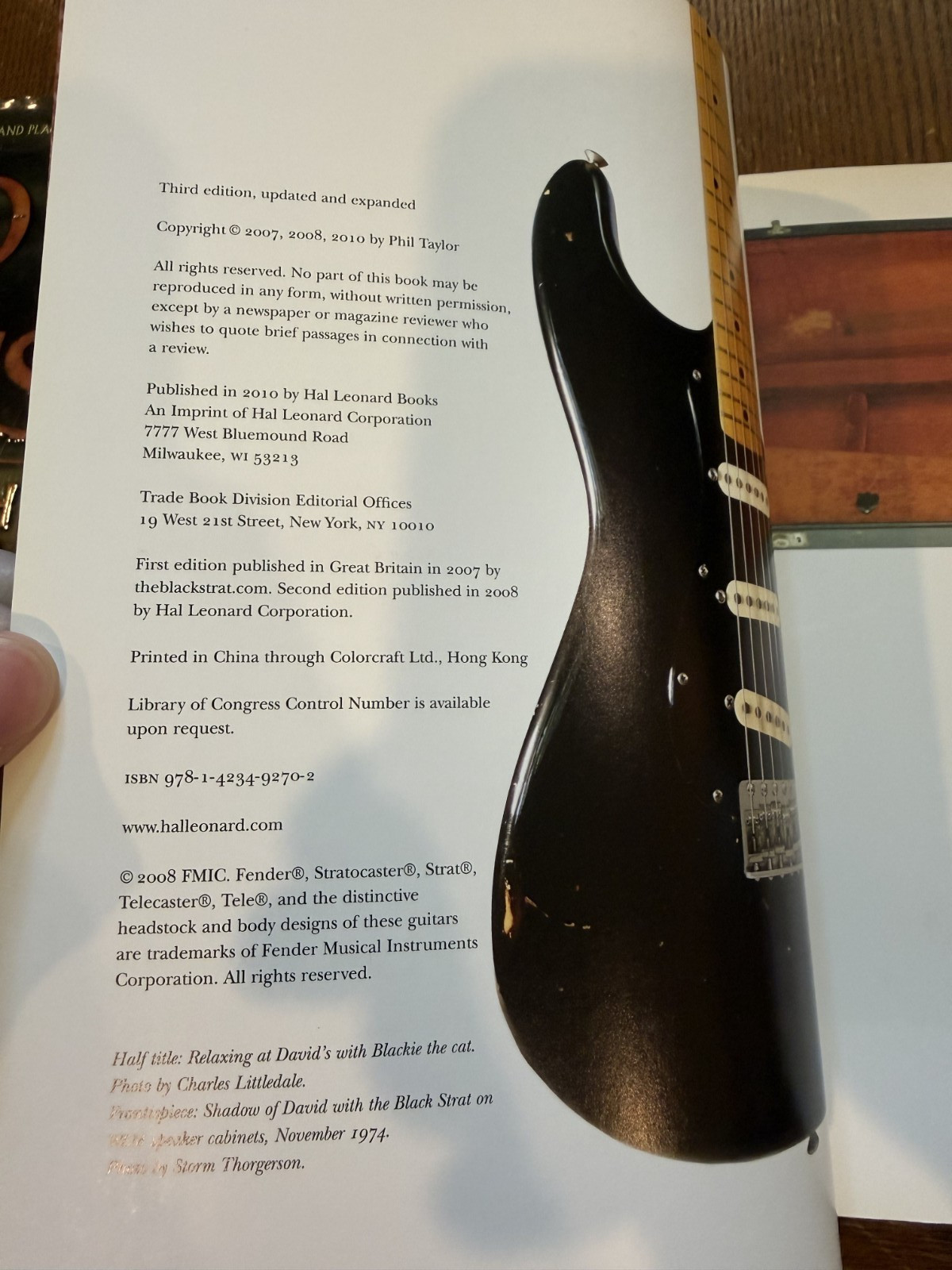 Pink Floyd – The Black Strat: David Gilmours Black Fender (READ DESCRIPTION)