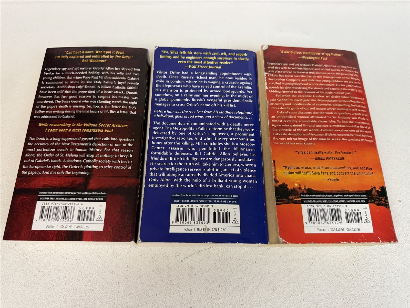 Daniel Silva Lot 22 Paperbacks including 19 Gabriel Allon series