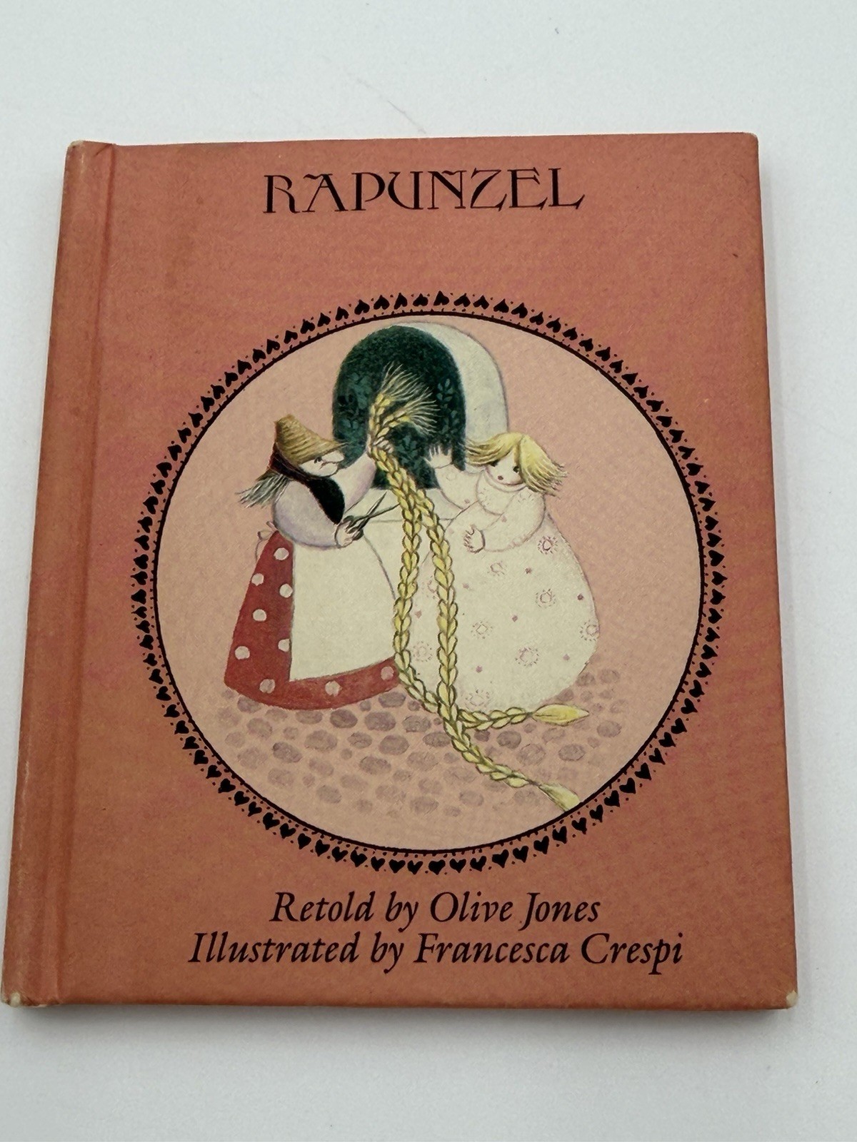 A TREASURE BOX OF FAIRY TALES OLIVE JONES 1984 ILLUSTRATED DIAL BOOKS 4 MINI SET