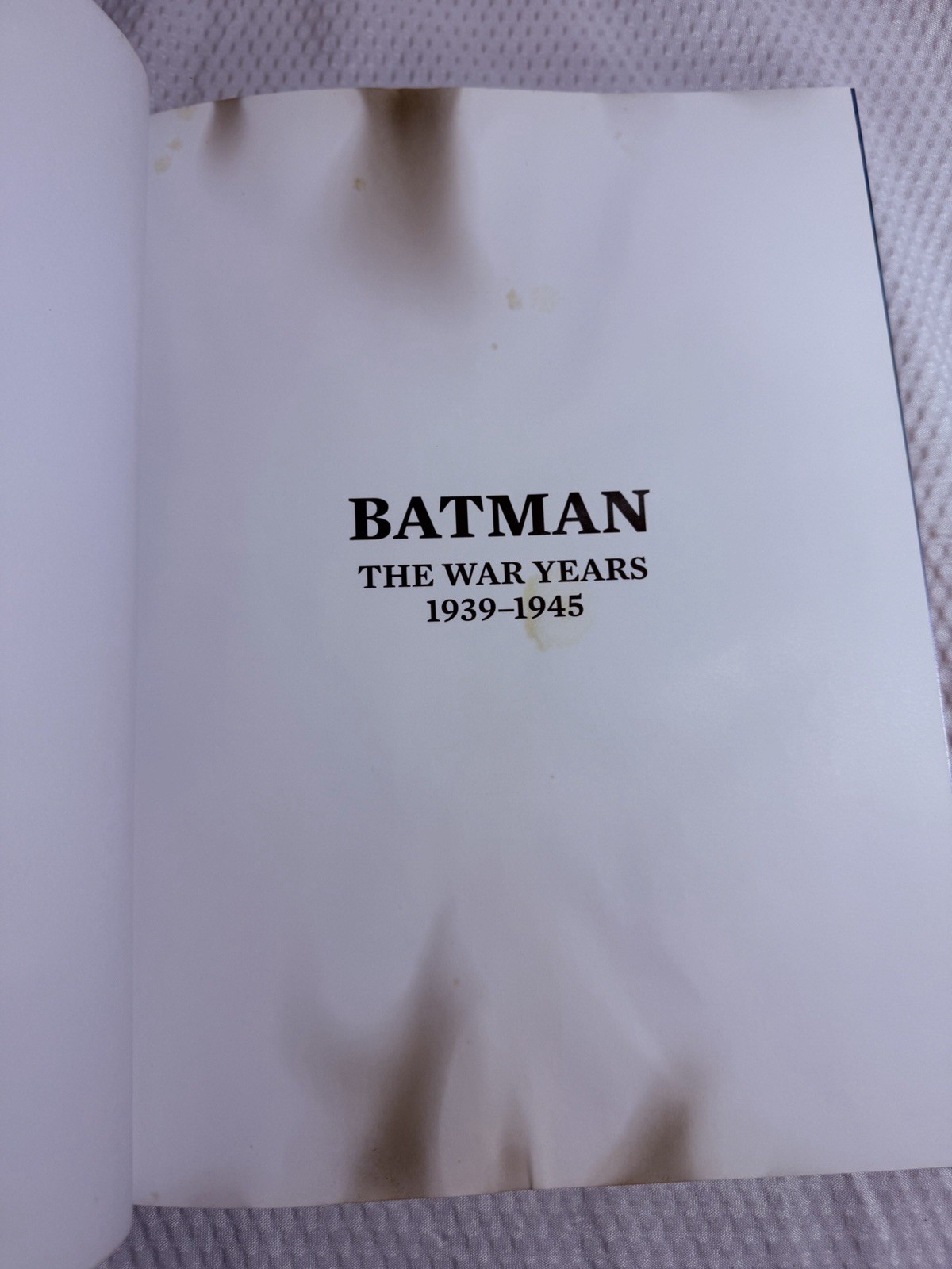 Batman The War Years 1939-1945 Roy Thomas Hardcover Chartwell Books