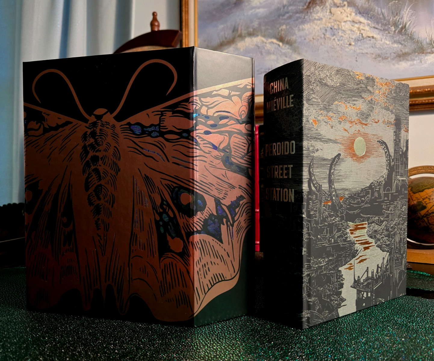 Perdido Street Station; China Mieville; Folio Society; Signed NUMBERED #172