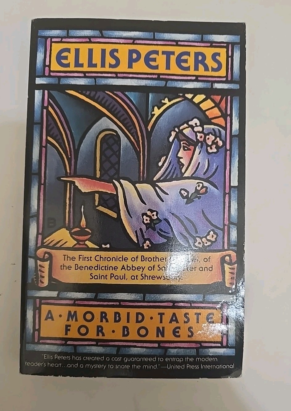 7 Book Lot of Writer Ellis Peters Paperbook Books with „Heretic’s Apprentice“ +