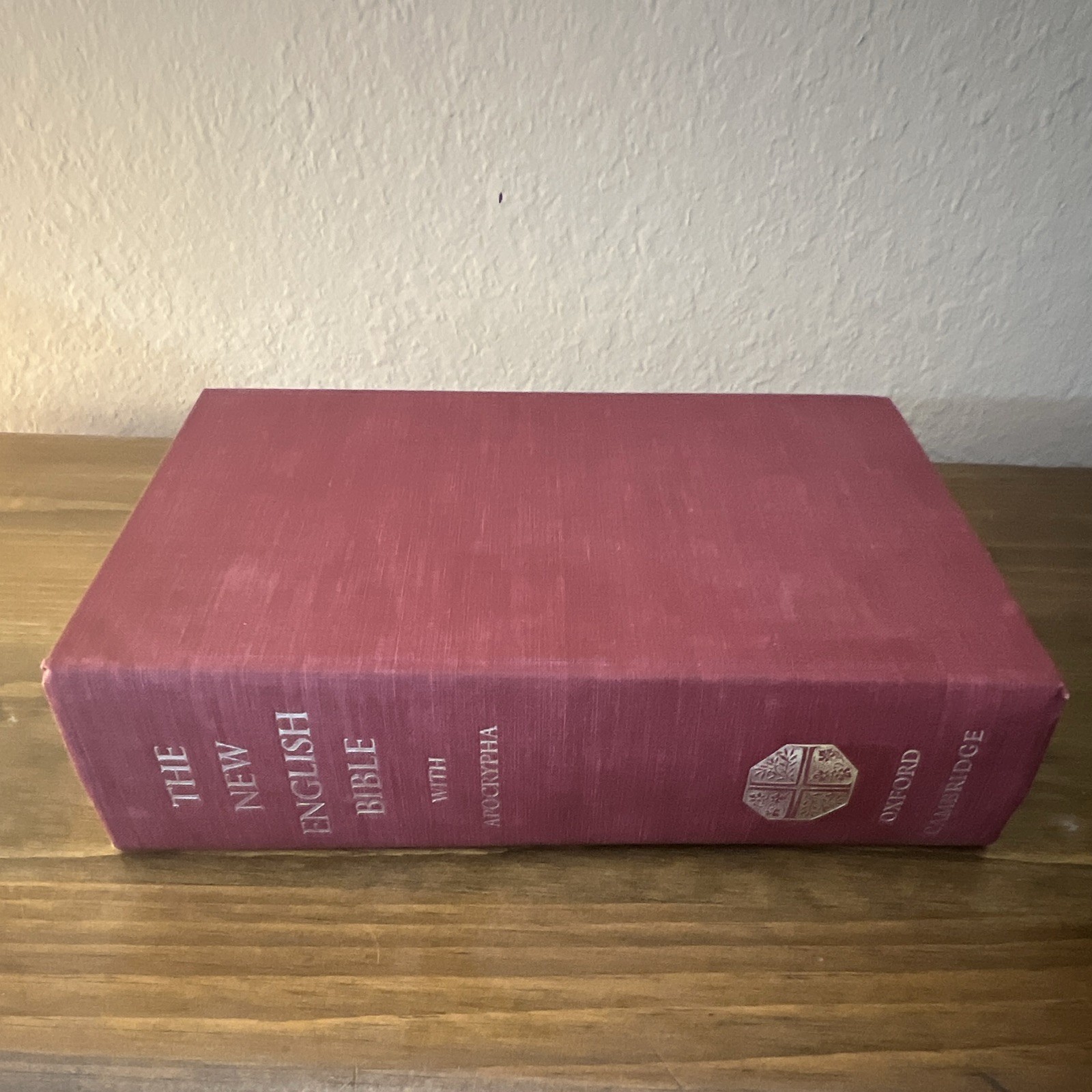 The New English Bible with Apocrypha 1970 Hardcover Oxford University Press