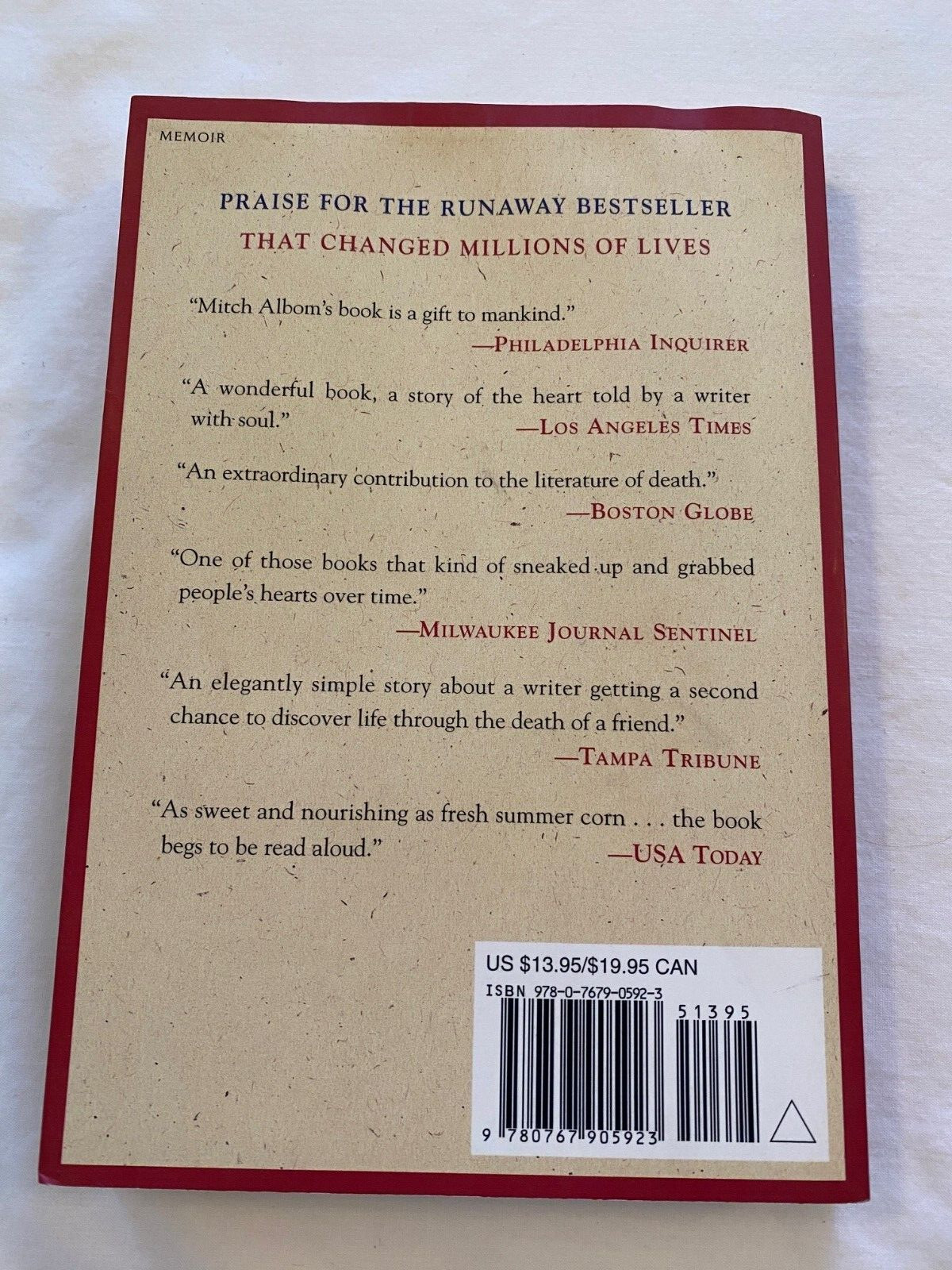 Tuesdays with Morrie : An Old Man, a Young Man, & Life’s Greatest Lesson, Paper