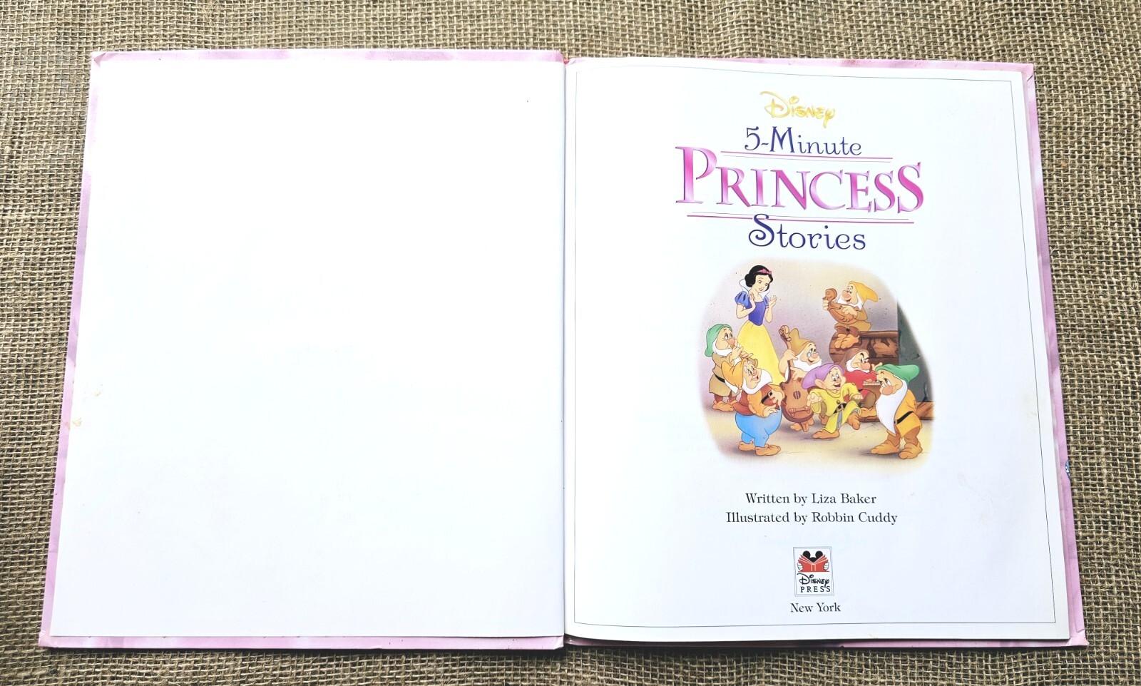 2001 Disney Store 4 Minute Princess Stories HB Book 12.25″x10.5″