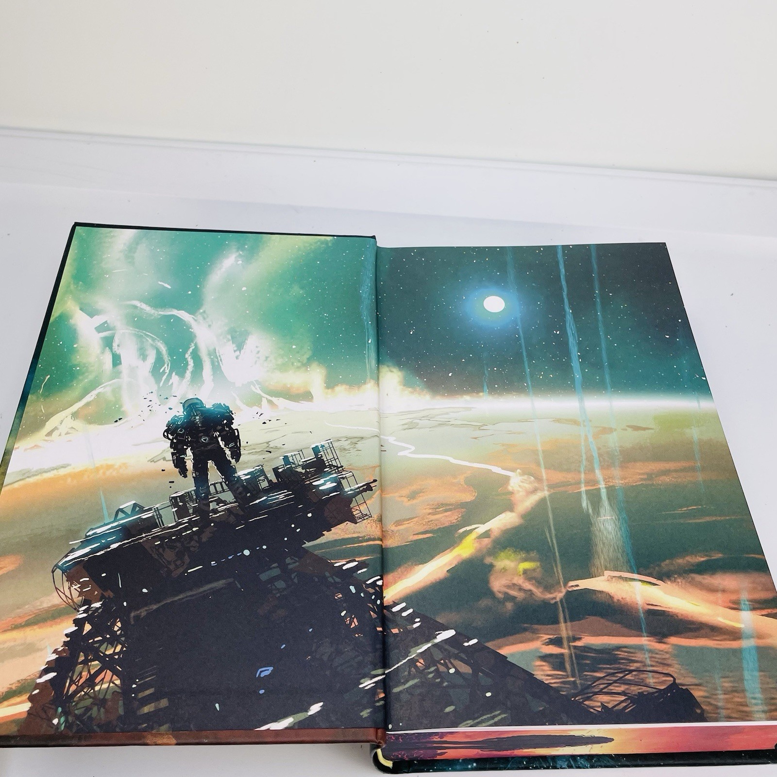 The Classic Science Fiction Collection Arcturus HC Sprayed Edges Anthology Wells