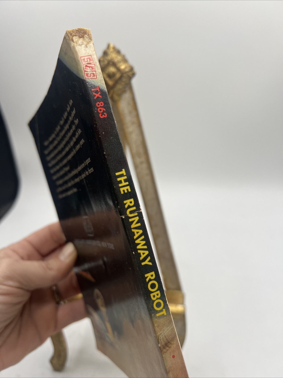 The Runaway Robot-Lester Del Rey-Pbk-1966-Scholastic-SciFi-Fantasy