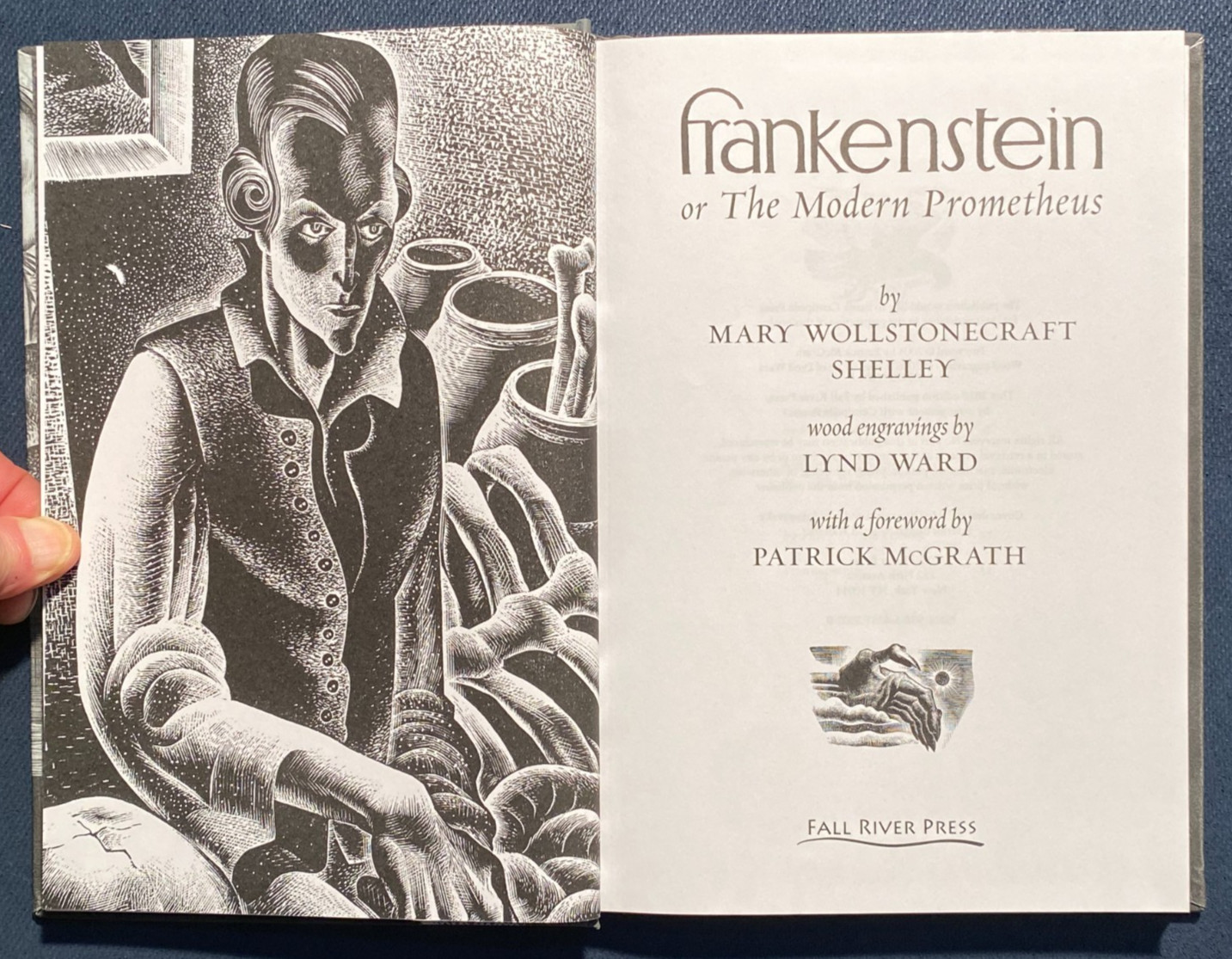 FRANKENSTEIN GRAPHIC NOVEL MARY SHELLY WITH LYND WARD ILLUSTRATIONS 2010 9.2 js