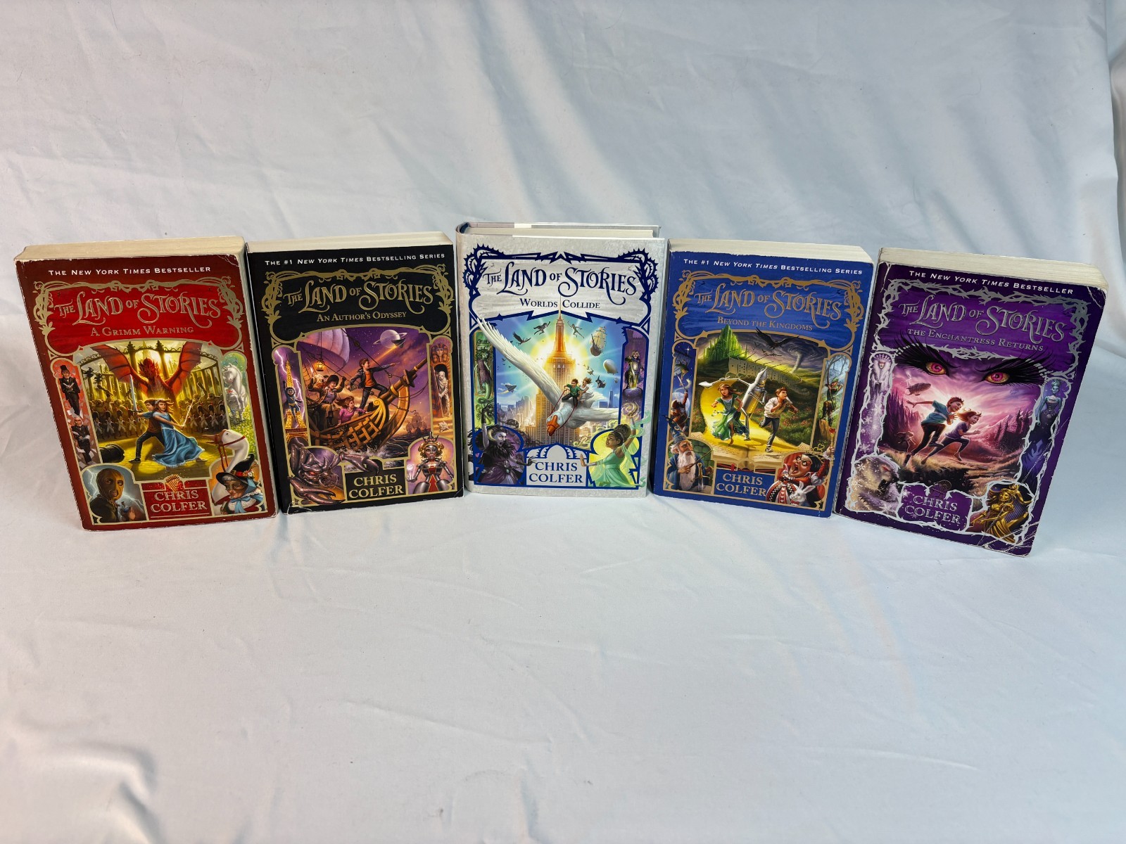 Mixed Lot Of 5 Land Of Stories Chris Colfer Soft & Hardcover Books 2 3 4 5 6