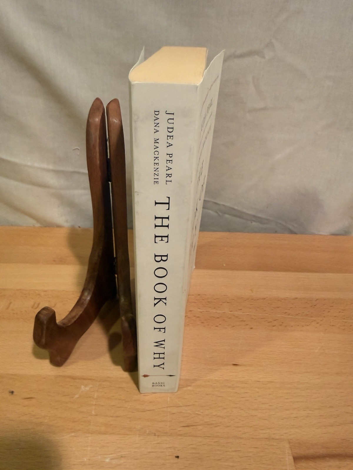 The Book of Why by Judea Pearl & Dana Mackenzie Pre Owned Paperback
