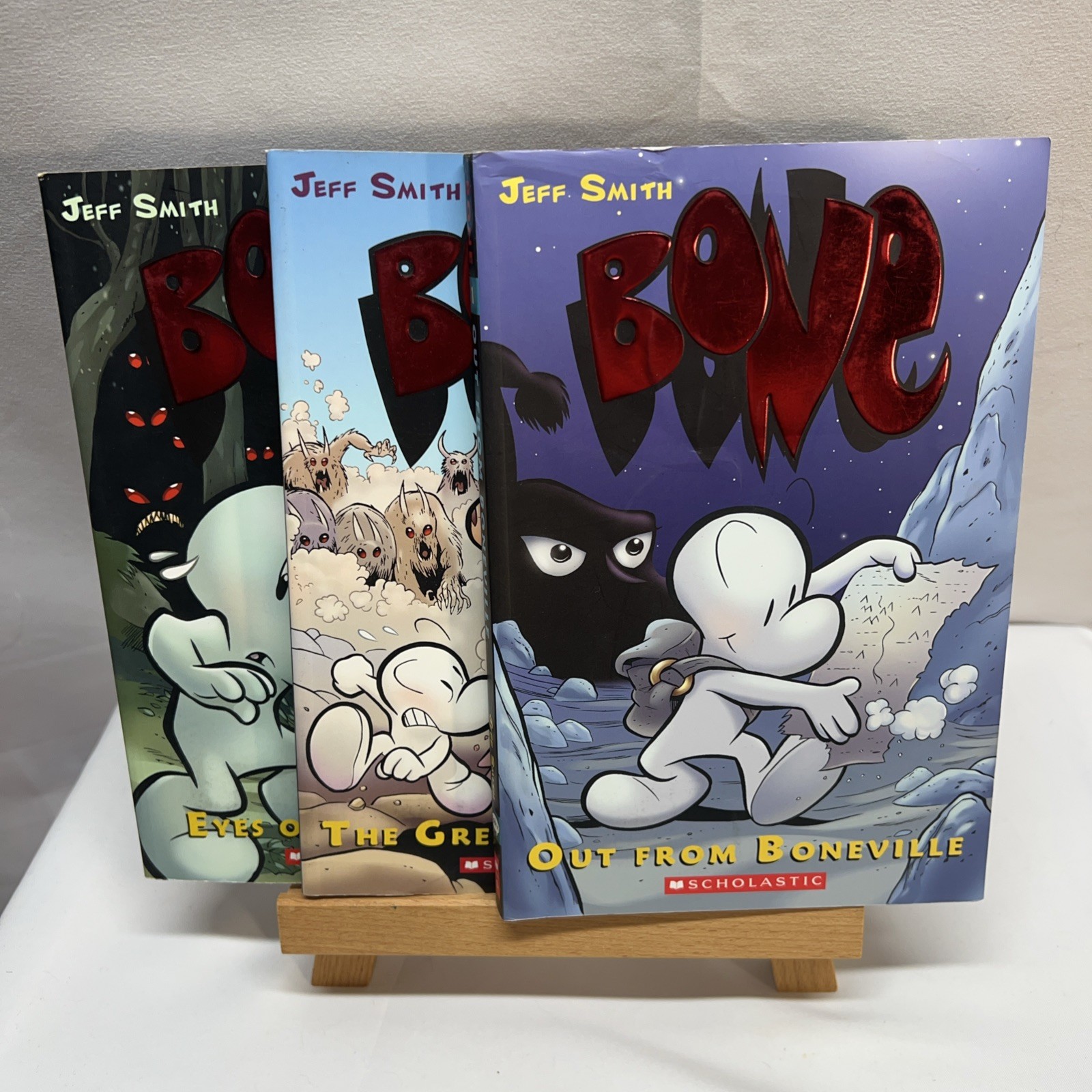 Bone, Vol. 1,2,3: Out From Boneville, The Great Cow Race, Eyes Of The Storm/￼