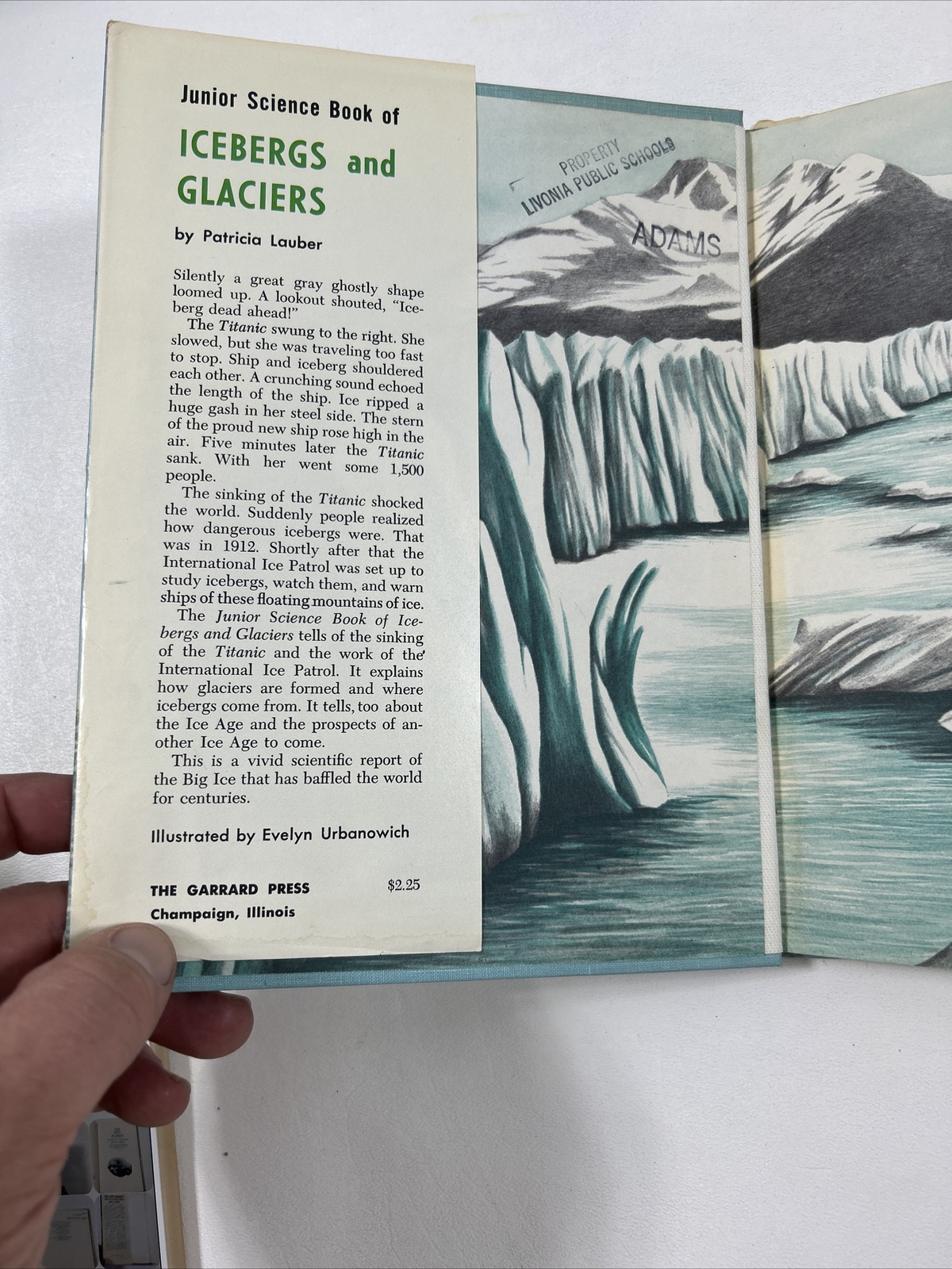Icebergs And Glaciers – Patricia Lauber (Hardcover, 1961, Dust Jacket)
