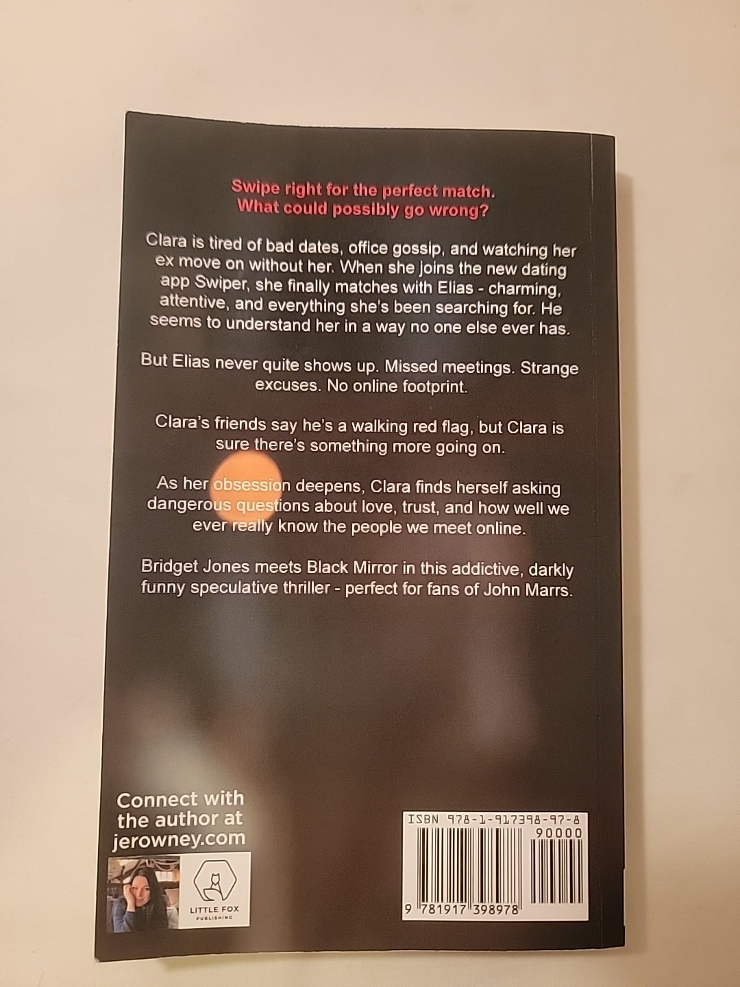 Red Flags by Je Rowney 2025 Paperback Brand New