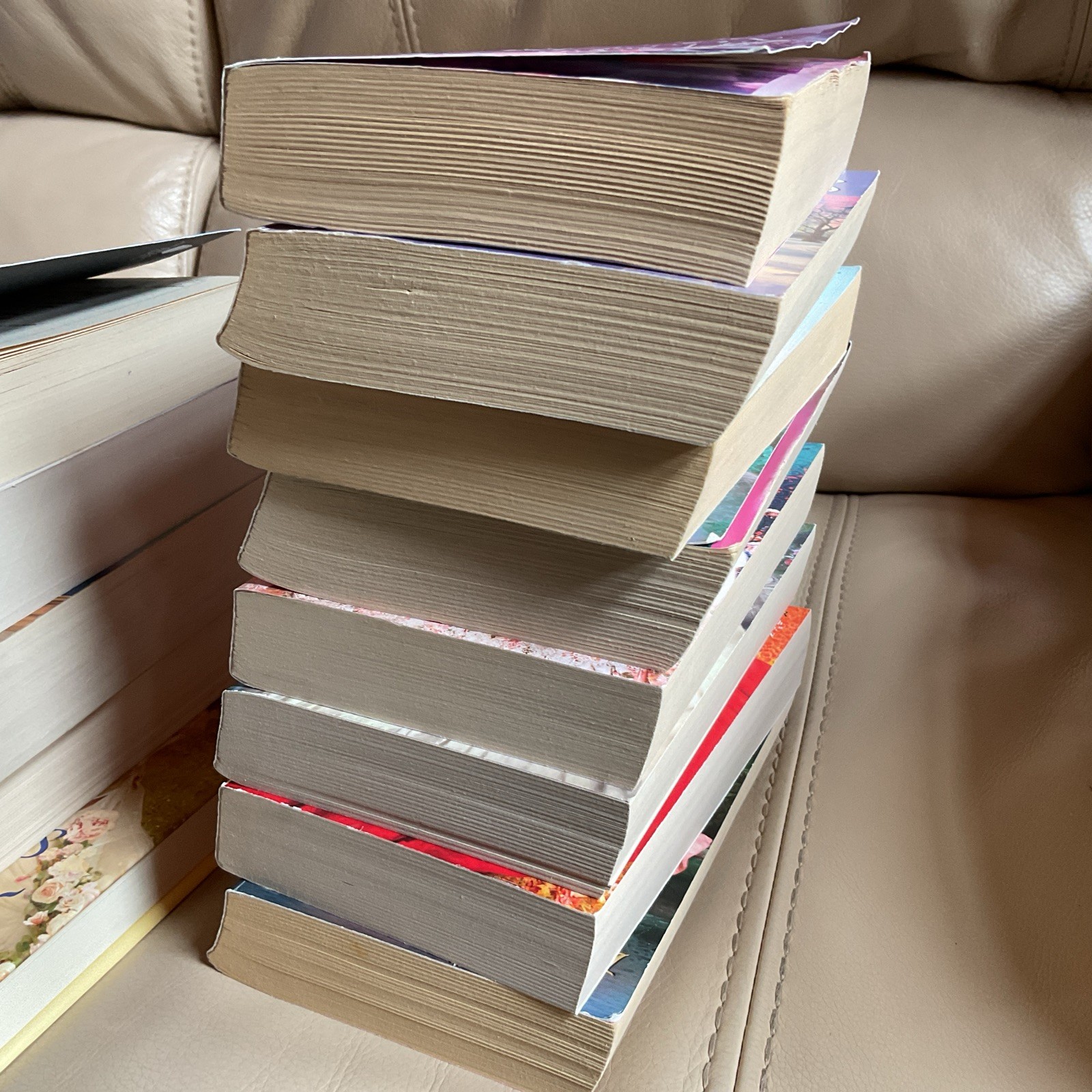 Lot 13 Lisa Kleypas – 1 Hardback and 12 Soft, 3 are 2 in 1’s
