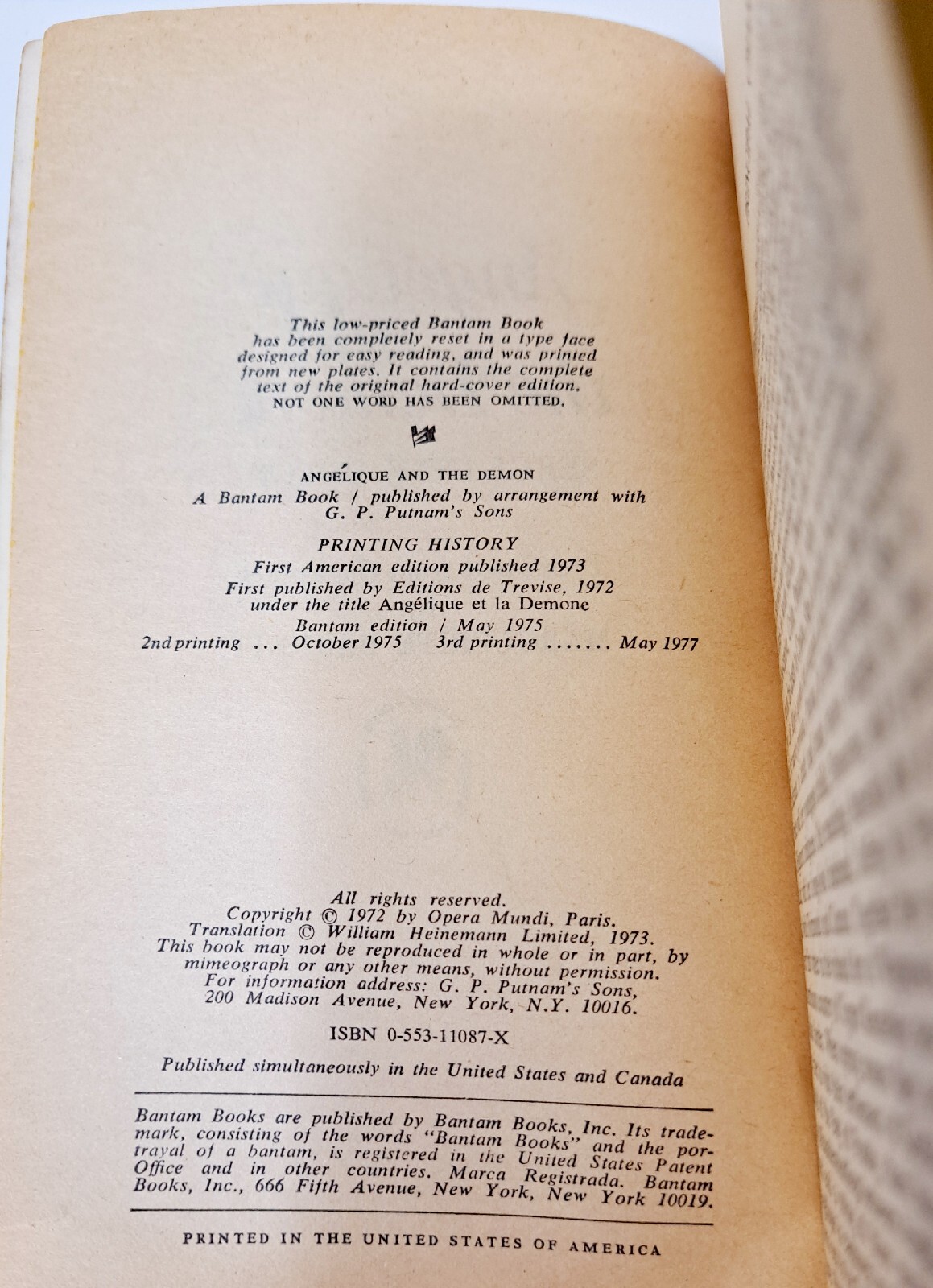 Angelique and the Demon (#8) by Sergeanne Golon ~ Bantam Ed PB 1977