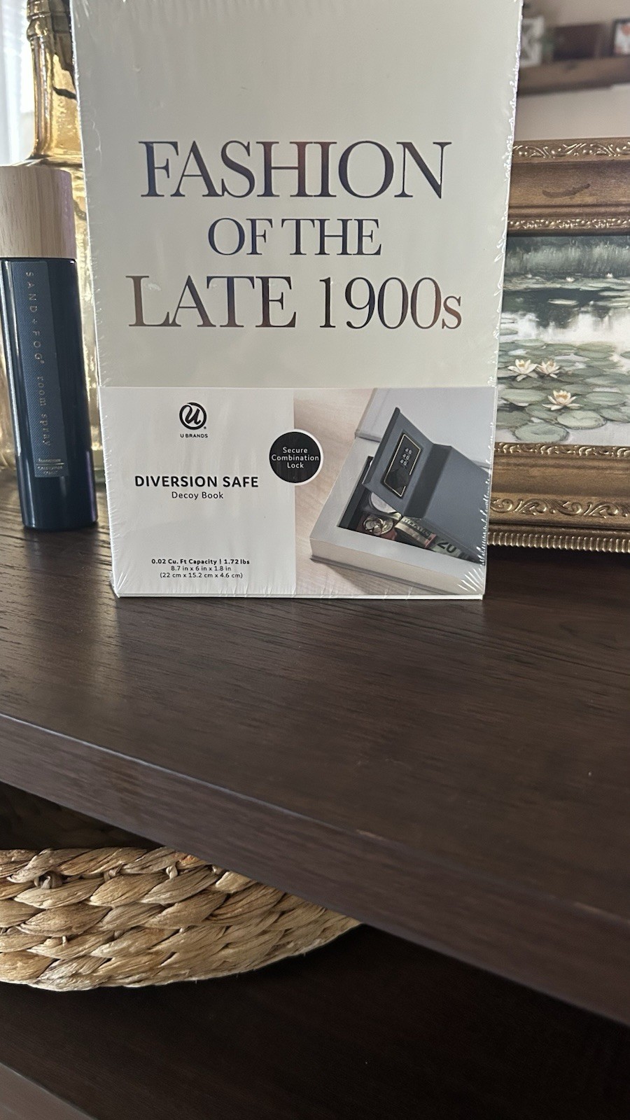 Secure Combination Lock Decoy Book Safe „storage“ English 8.7in Brand New.