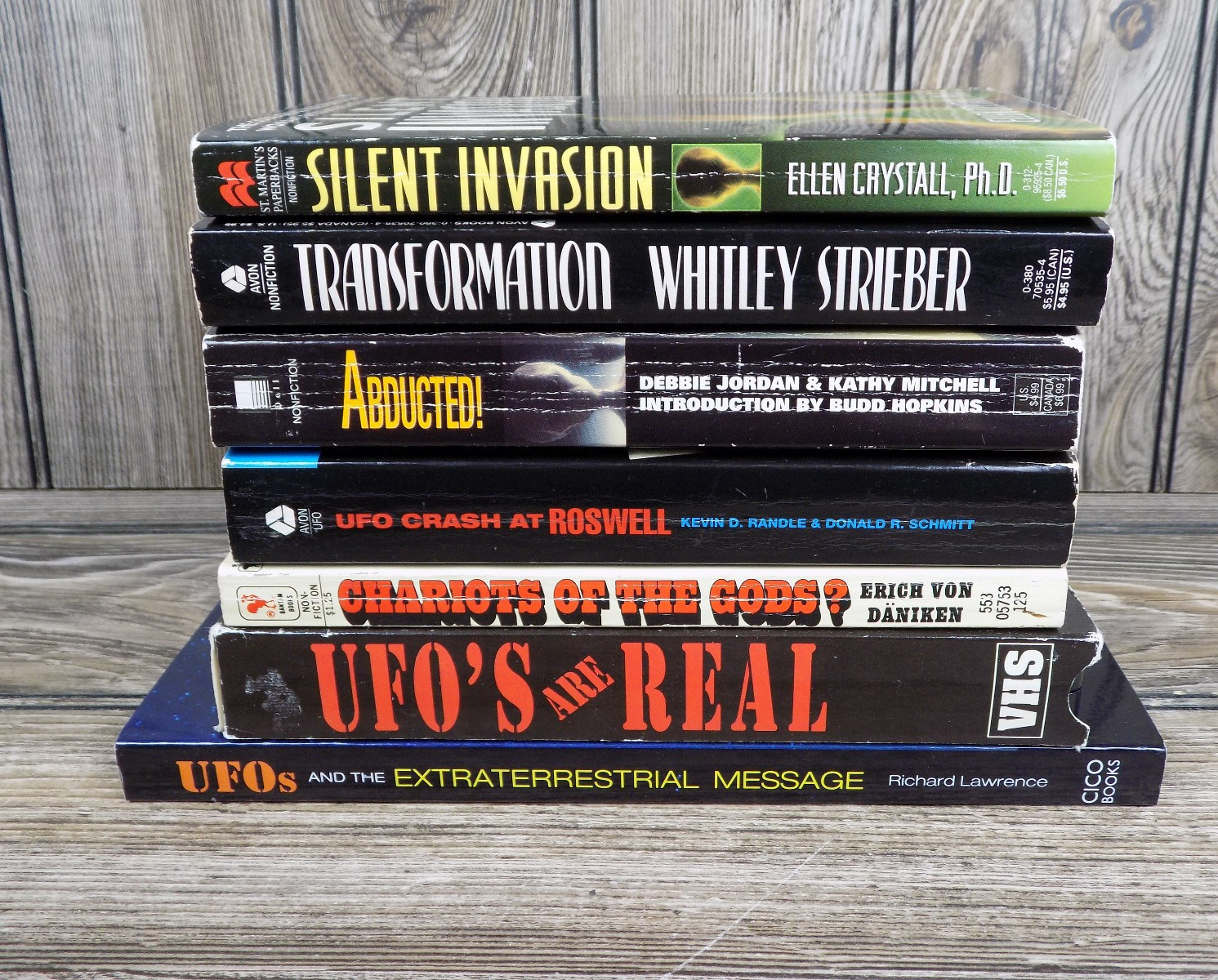 Lot Of Vintage UFO, Roswell, & Alien Abductions (Six Paperbacks & VHS)