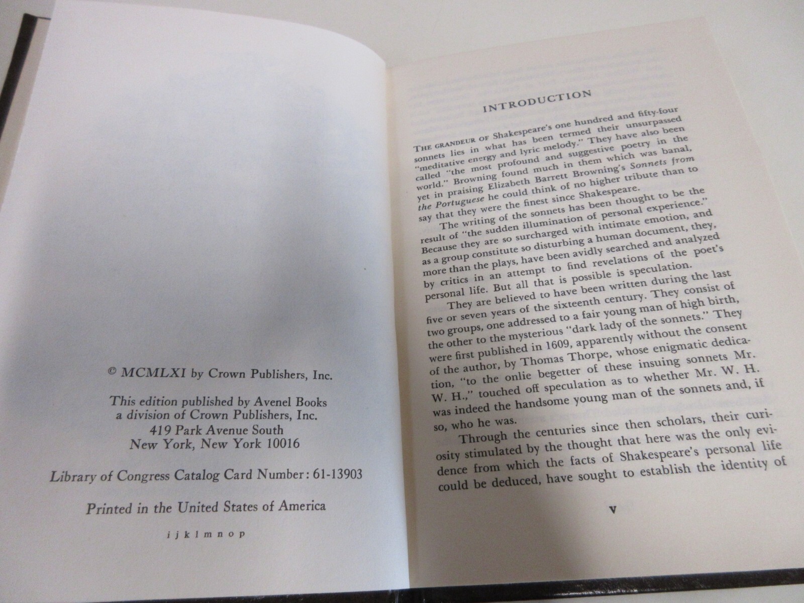 The Sonnets of William Shakespeare – Crown Publishers – 88 Pages – Vintage, 1961