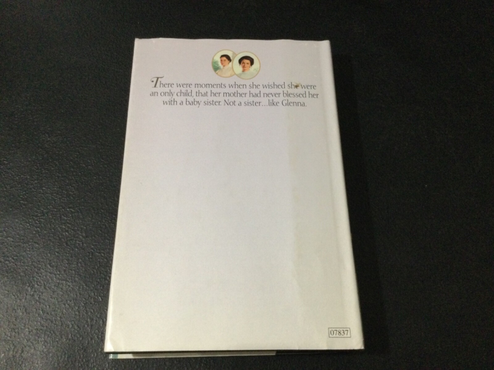 The Bluebird and the Sparrow by Janette Oke 1995 HC/DJ (Bethany House Pub.)