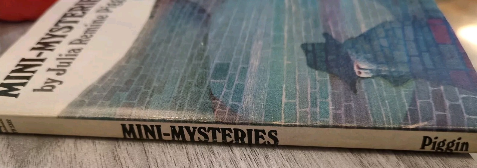 Mini Mysteries by Julia Remine Piggin 1973 Vintage Scholastic PB Book