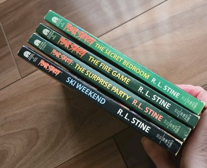 RL Stine Fear Street Box Gift Set 2 Books Surprise Party Ski Weekend Fire Game