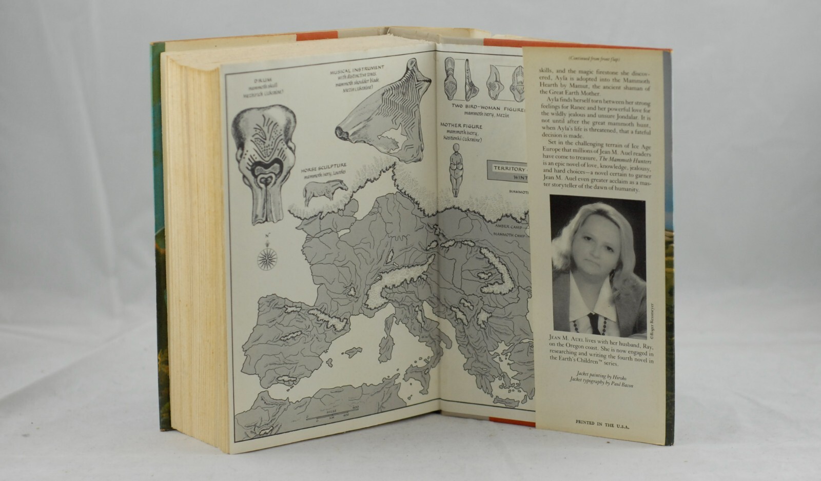 Earth’s Children Ser.: The Mammoth Hunters by Jean M. Auel (1985)