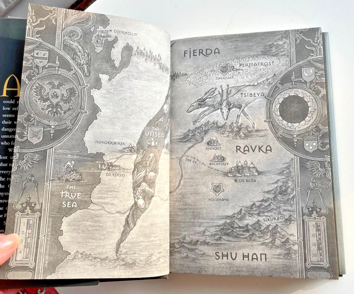 Shadow and Bone First Edition 6th Printing Leigh Bardugo Hardcover Grisha, VG