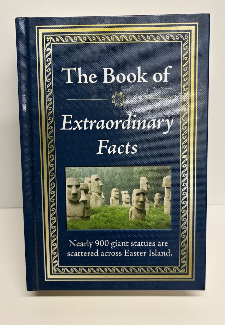 Hardcover Book Of Extraordinary Facts 704 Pages Of Trivia Facts