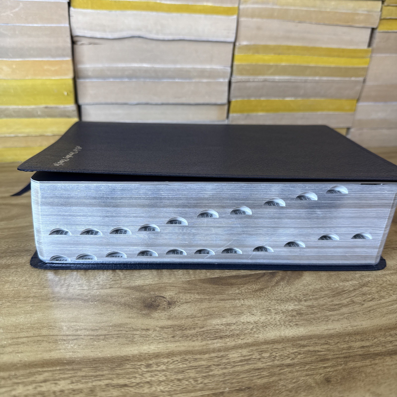 Life Application by Zondervan Staff and Bruce B. Barton 1995 Bonded Leather