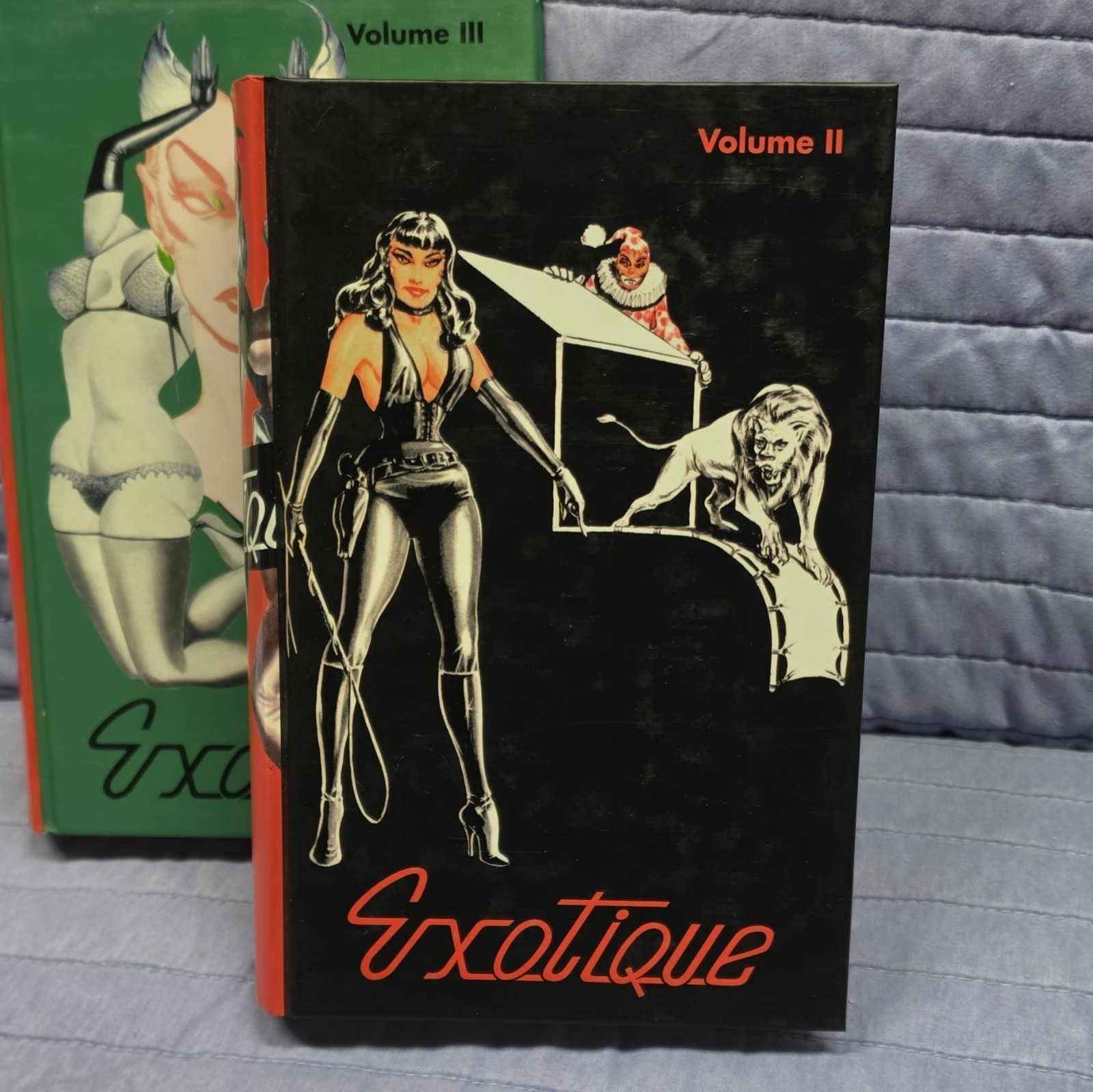 EXOTIQUE – 3 Volume Set w/ Slipcase TASCHEN Betty Page Pin-up Illustrated Books