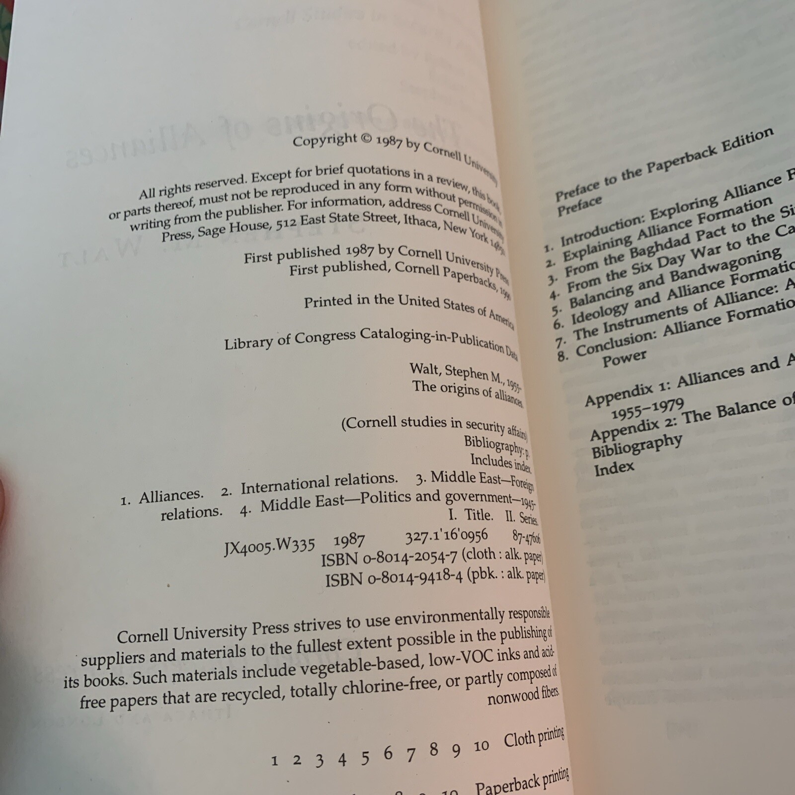 The Origins of Alliances (Cornell Studies in Security Affairs) by Stephen Walt