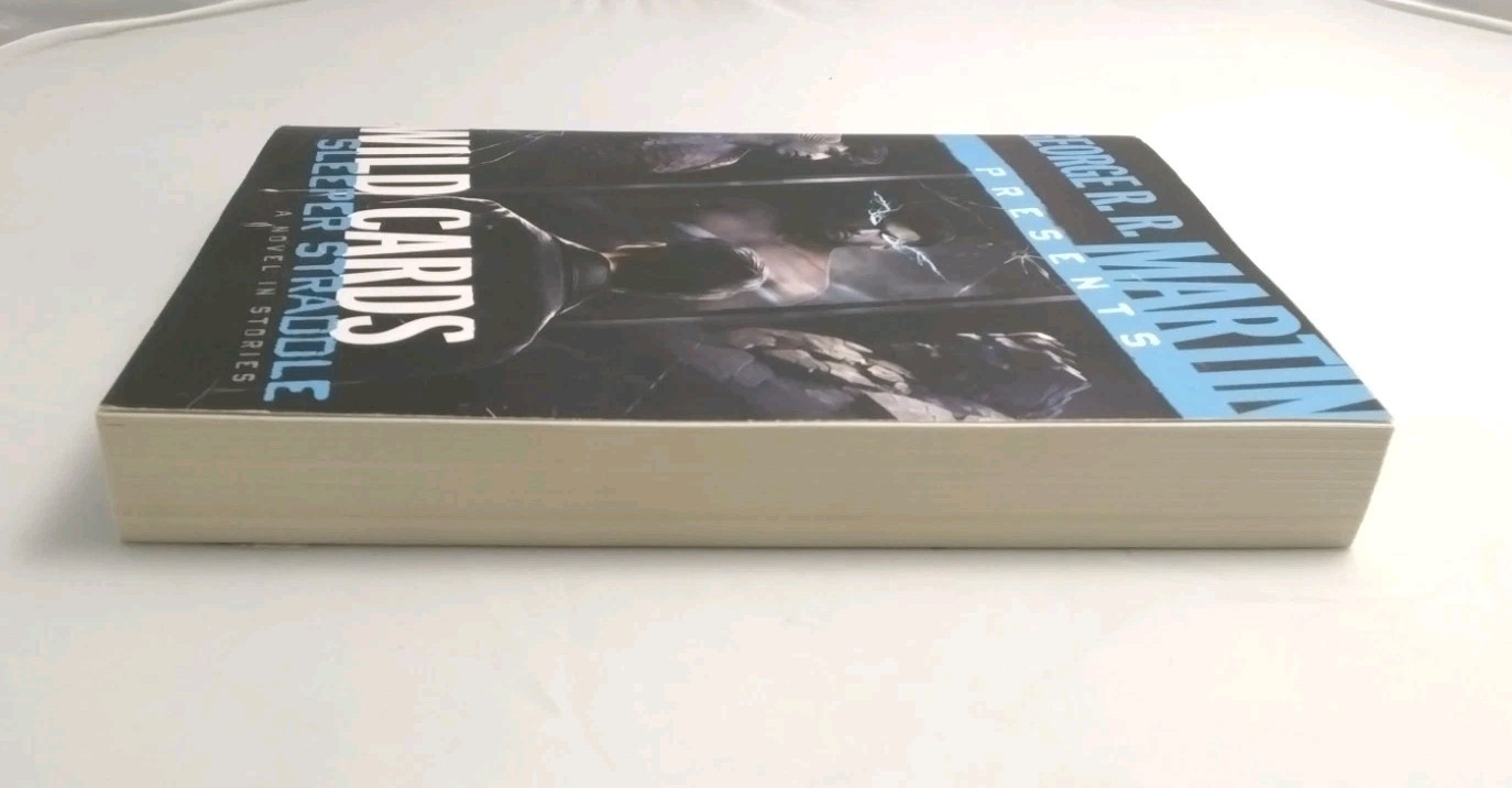 Wild Cards Sleeper Straddle Edited By George RR Martin Paperback New Unread 9.2