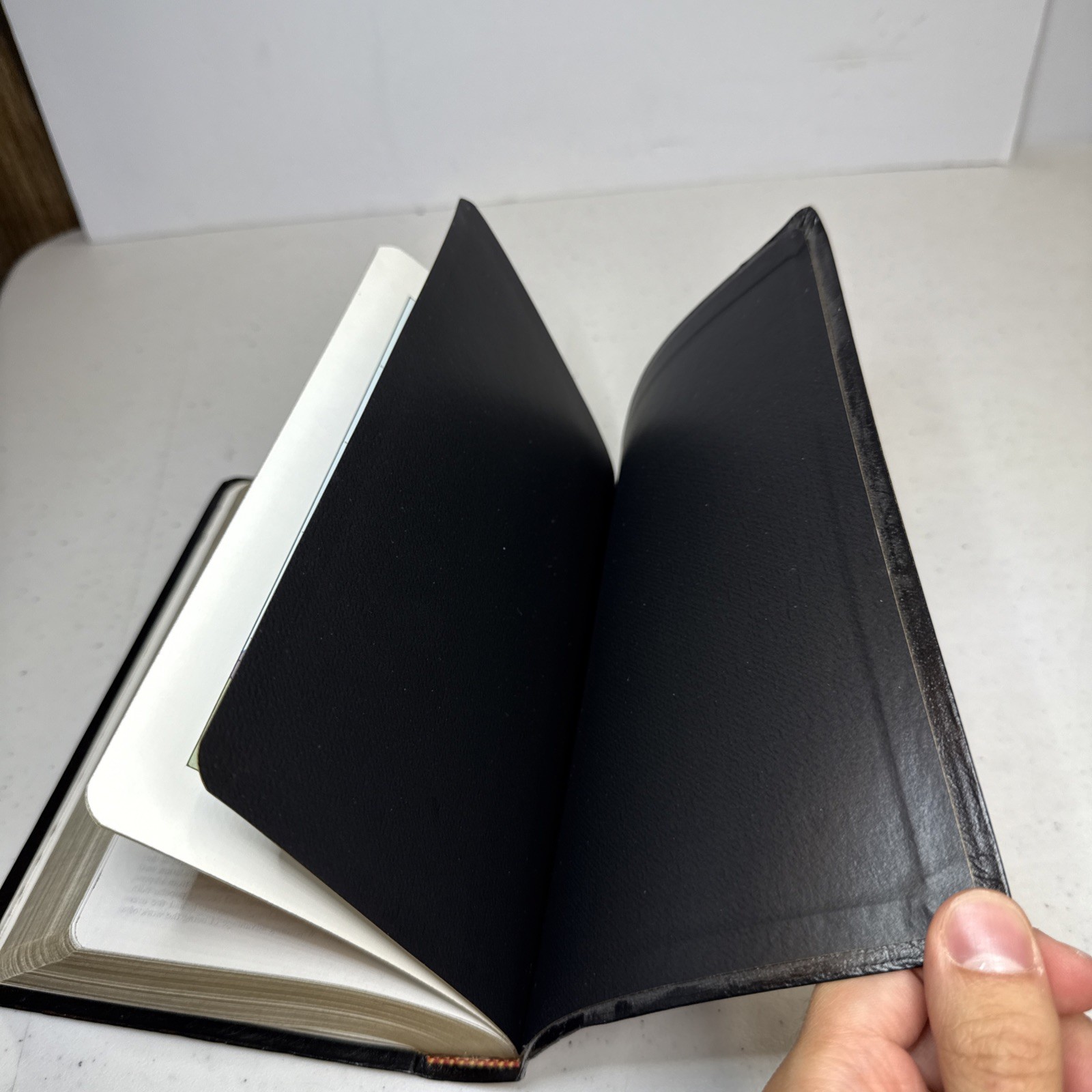The New American Holy Bible 1991 Catholic Edition 9053 Copyright 1987