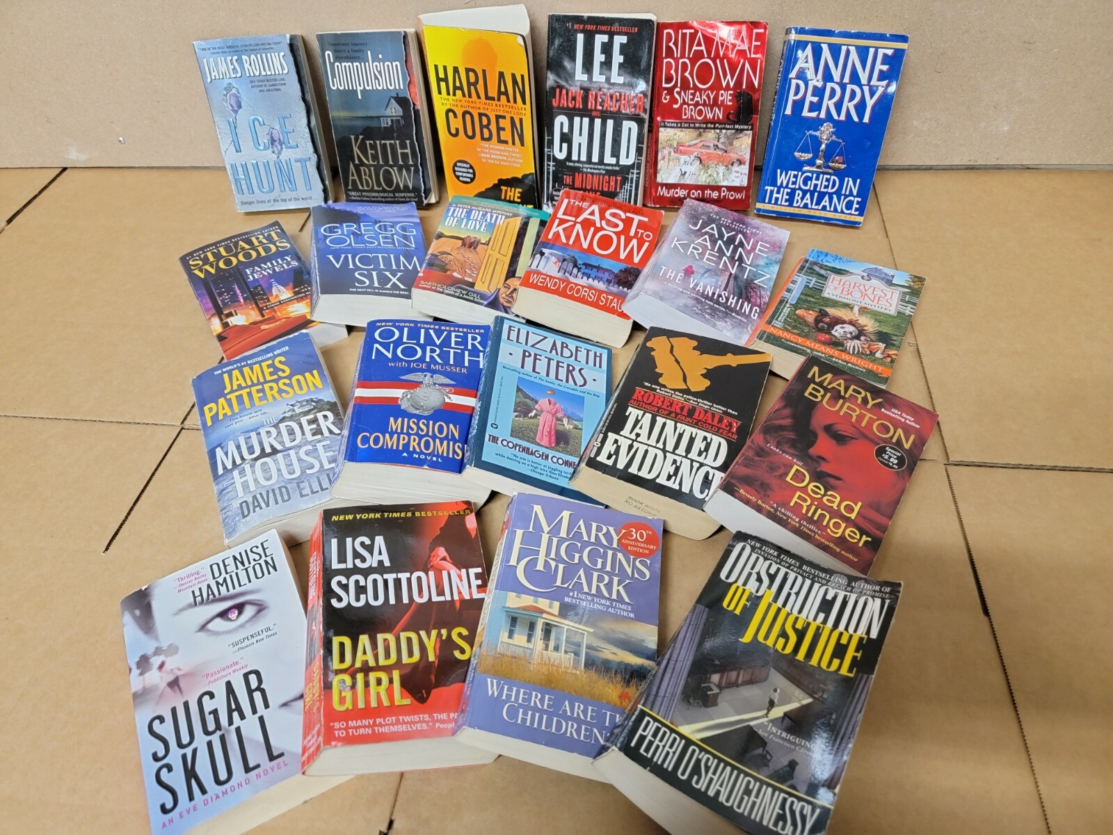 Lot of 20 Mystery Thriller Fiction Paperbacks Popular Author Books MIX UNSORTED