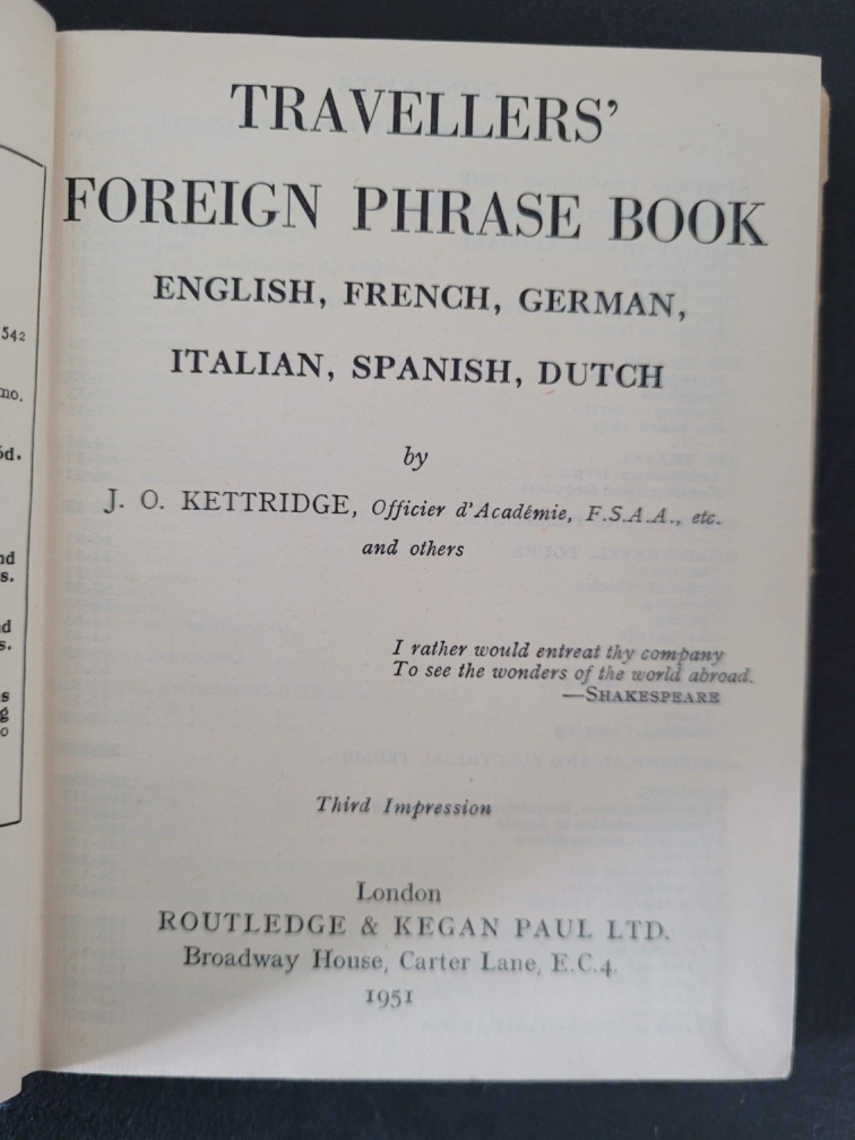 TRAVELLERS‘ FOREIGN PHRASE BOOK HARDCOVER 1951 Julius O. Kettridge 272 Pages