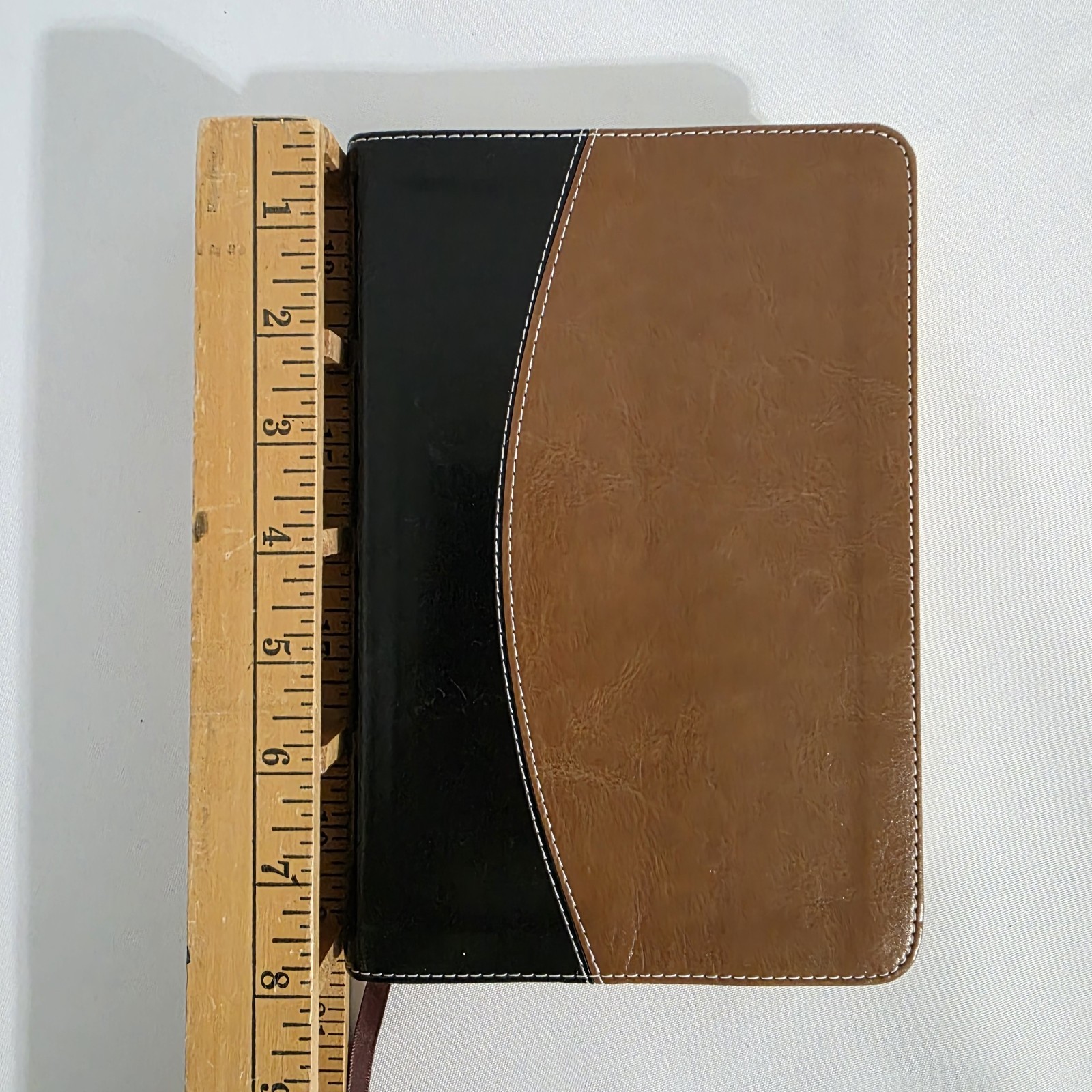 NASB, THINLINE BIBLE, IMITATION LEATHER, BLACK/TAN, RED By Zondervan Publishing